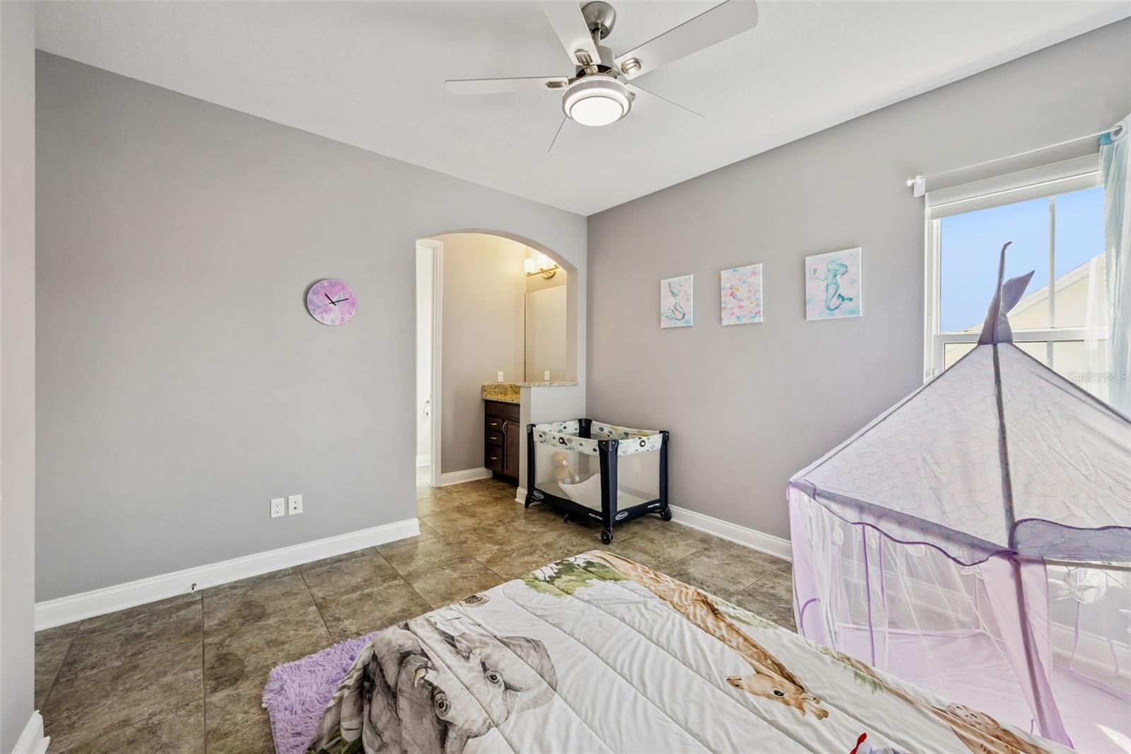 Image 62 of 100 For 14160 Eliot Avenue