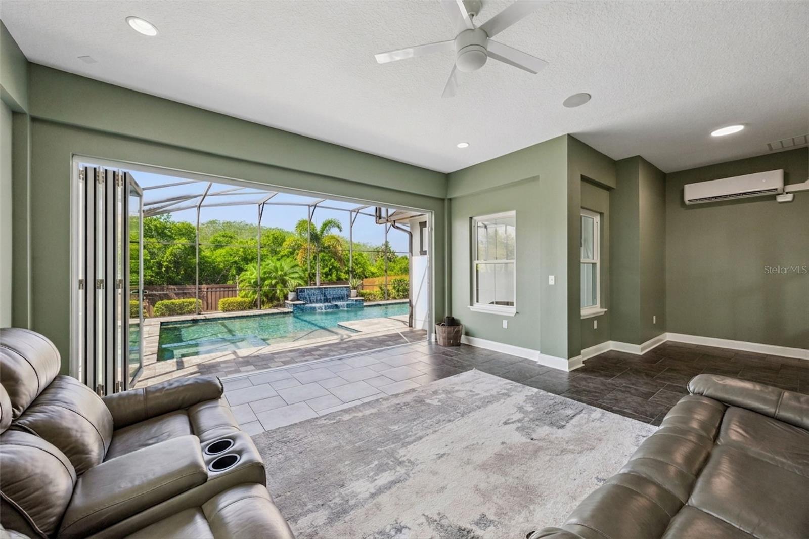 Image 7 of 100 For 14160 Eliot Avenue