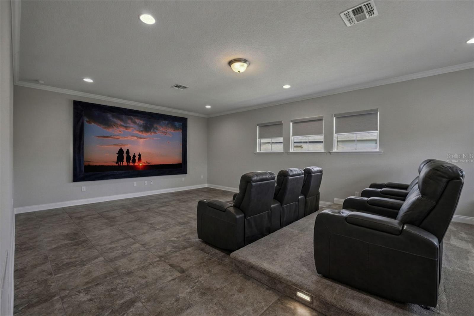 Image 71 of 100 For 14160 Eliot Avenue