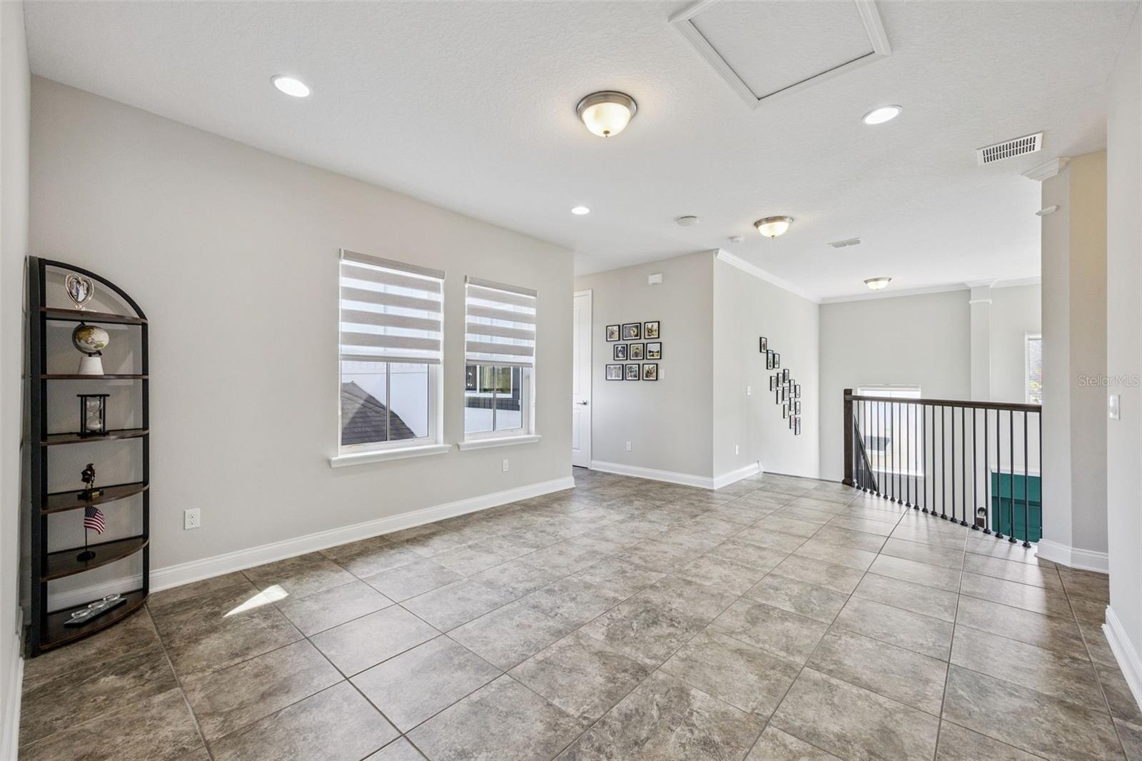 Image 73 of 100 For 14160 Eliot Avenue