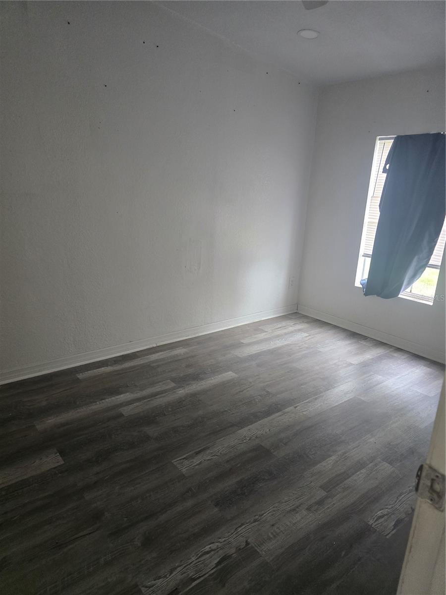 Image 5 of 8 For 605 Cadillac Boulevard