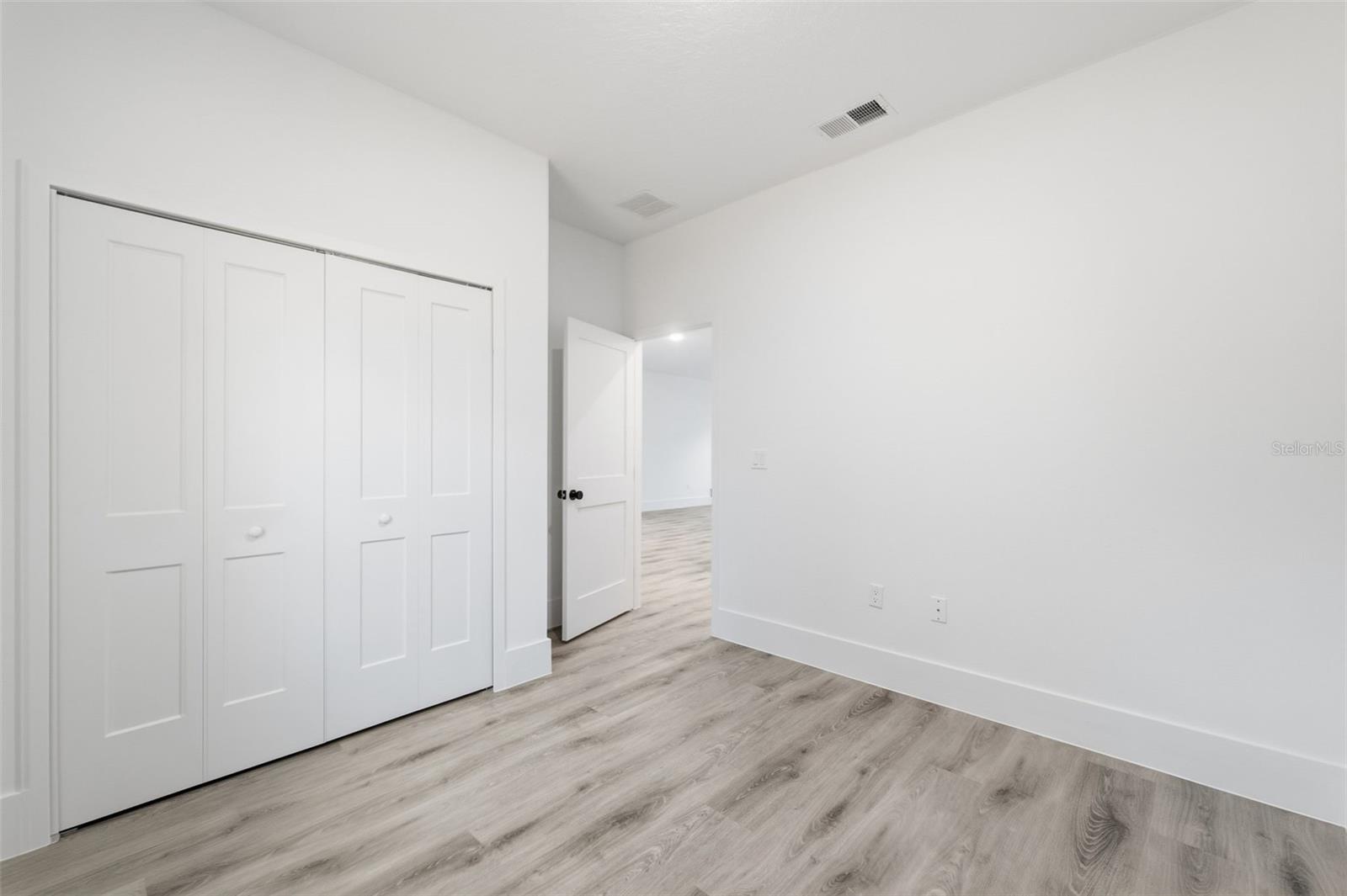 Image 23 of 30 For 3427 Webster Place