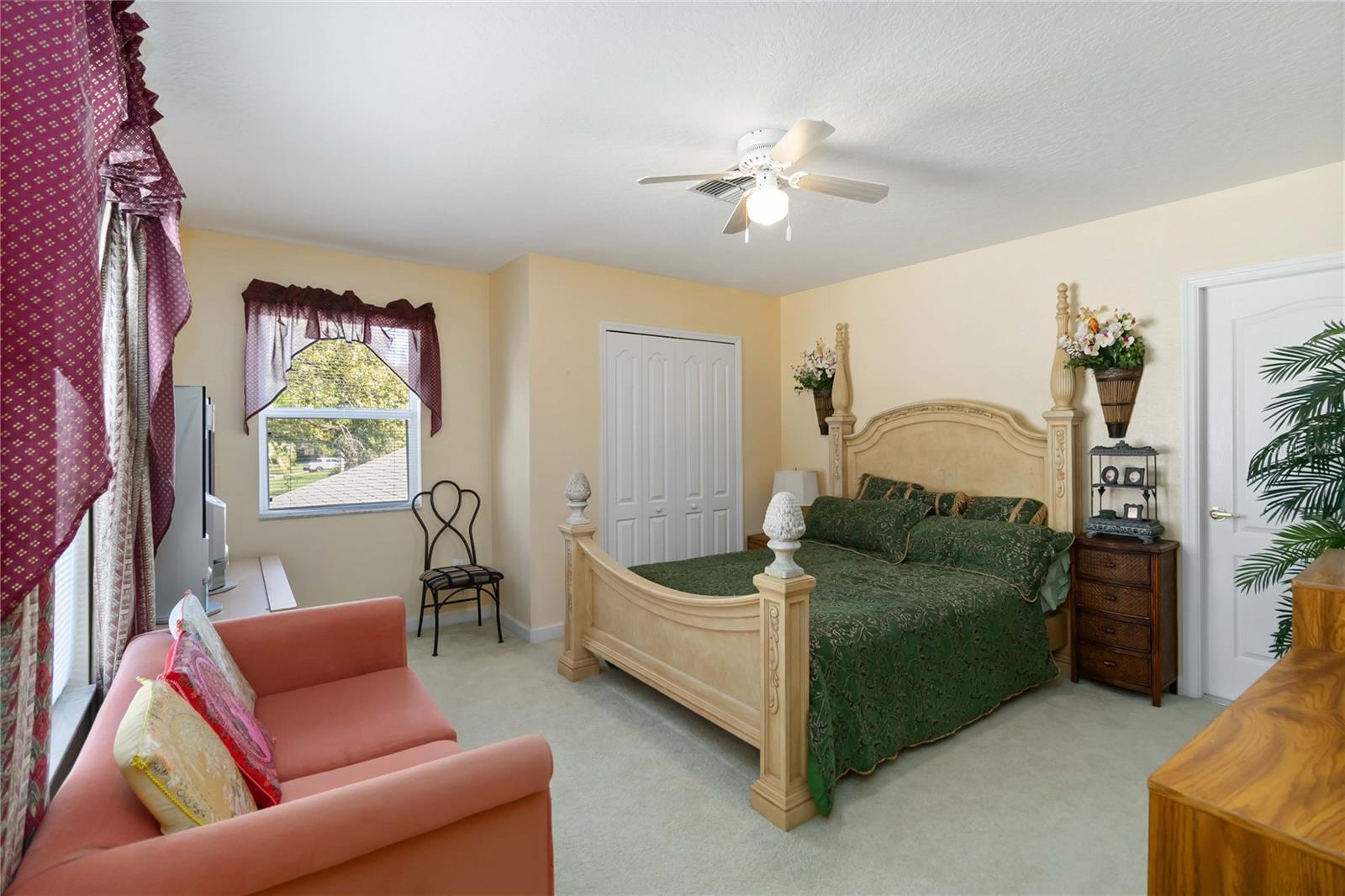 Image 12 of 52 For 126 Seville Chase Drive