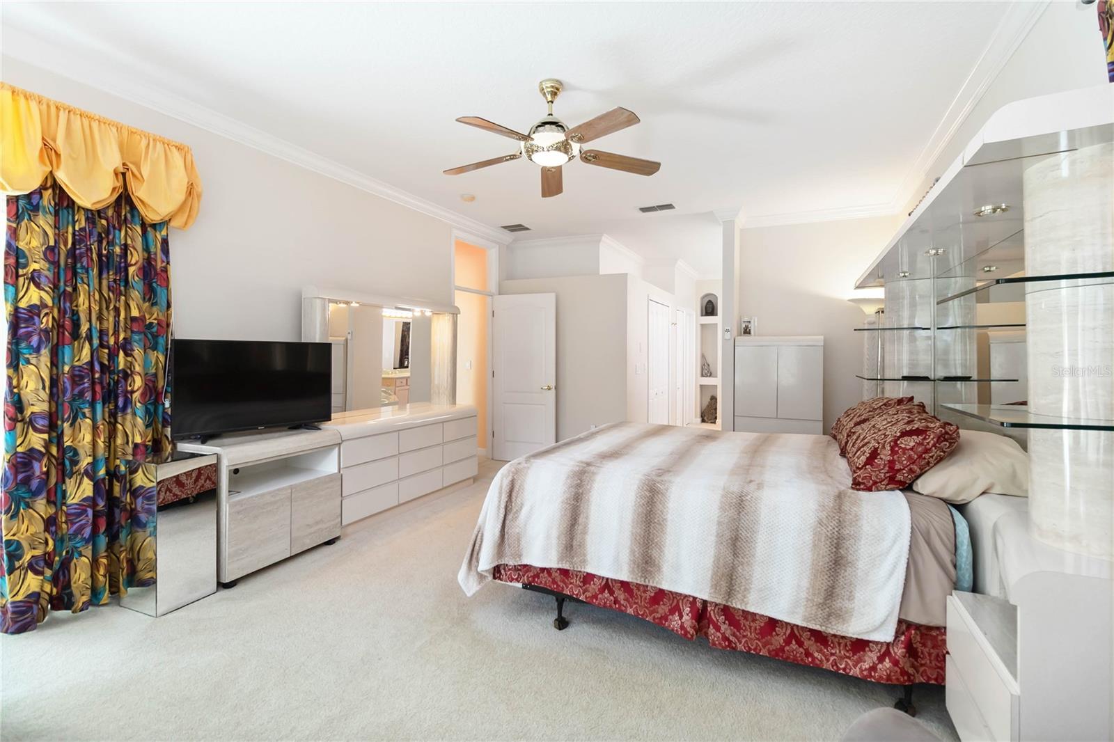 Image 19 of 52 For 126 Seville Chase Drive