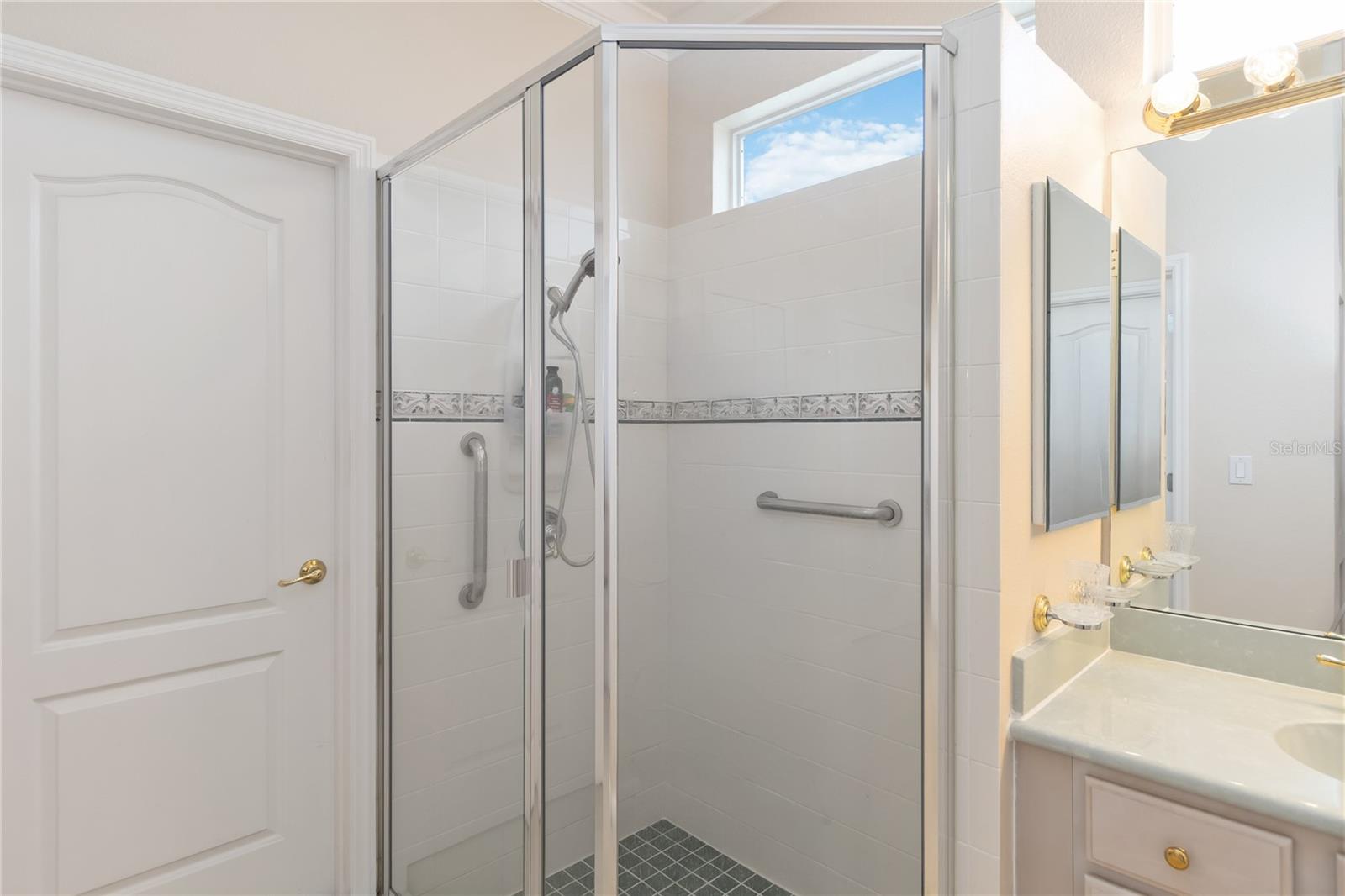 Image 22 of 52 For 126 Seville Chase Drive