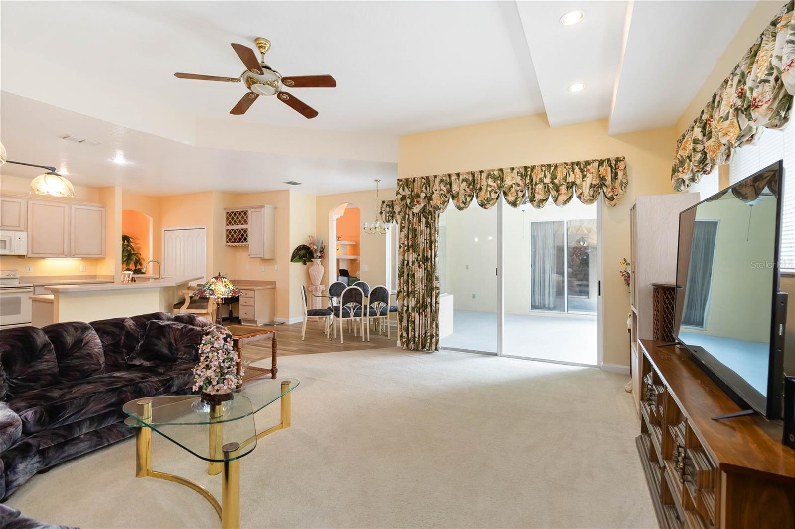 Image 24 of 52 For 126 Seville Chase Drive