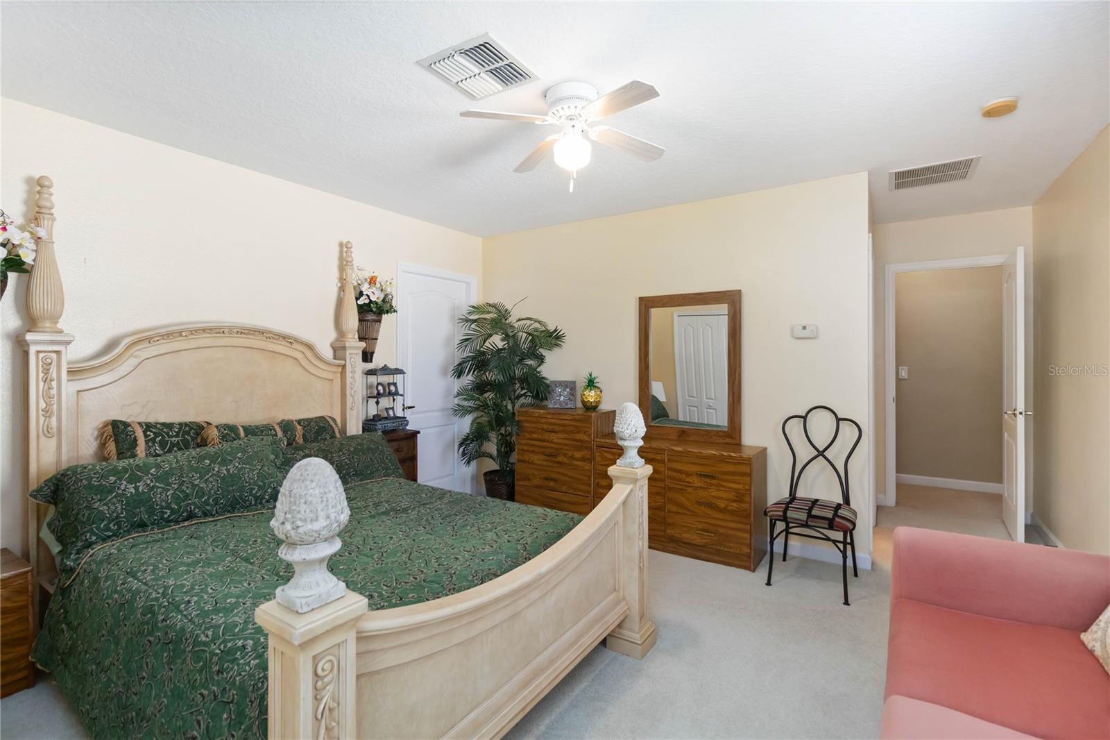 Image 33 of 52 For 126 Seville Chase Drive