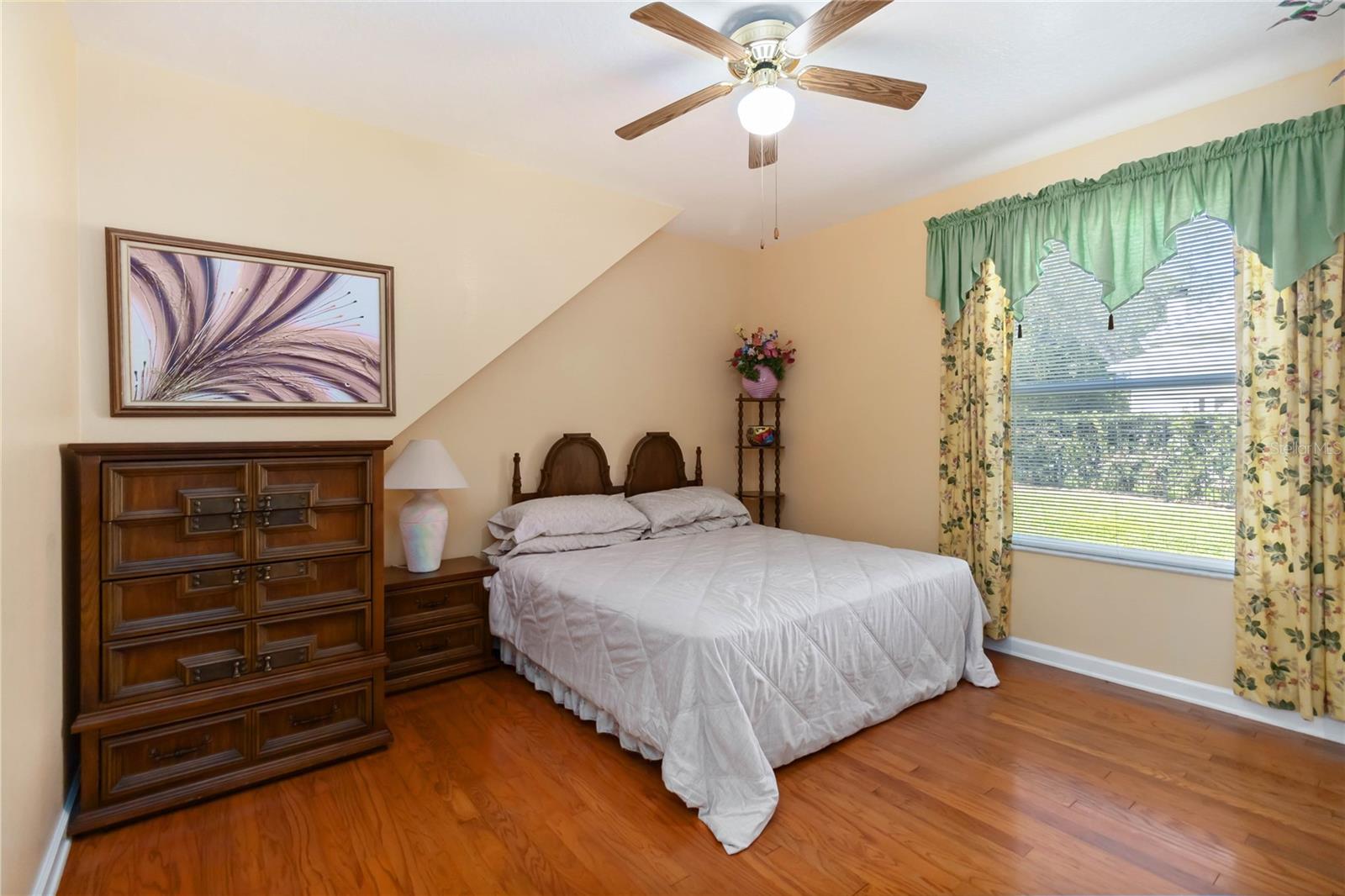 Image 34 of 52 For 126 Seville Chase Drive