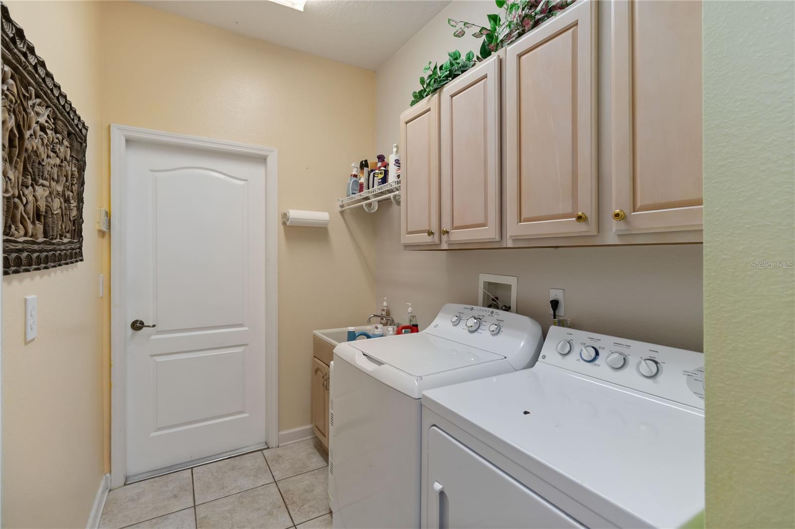 Image 40 of 52 For 126 Seville Chase Drive