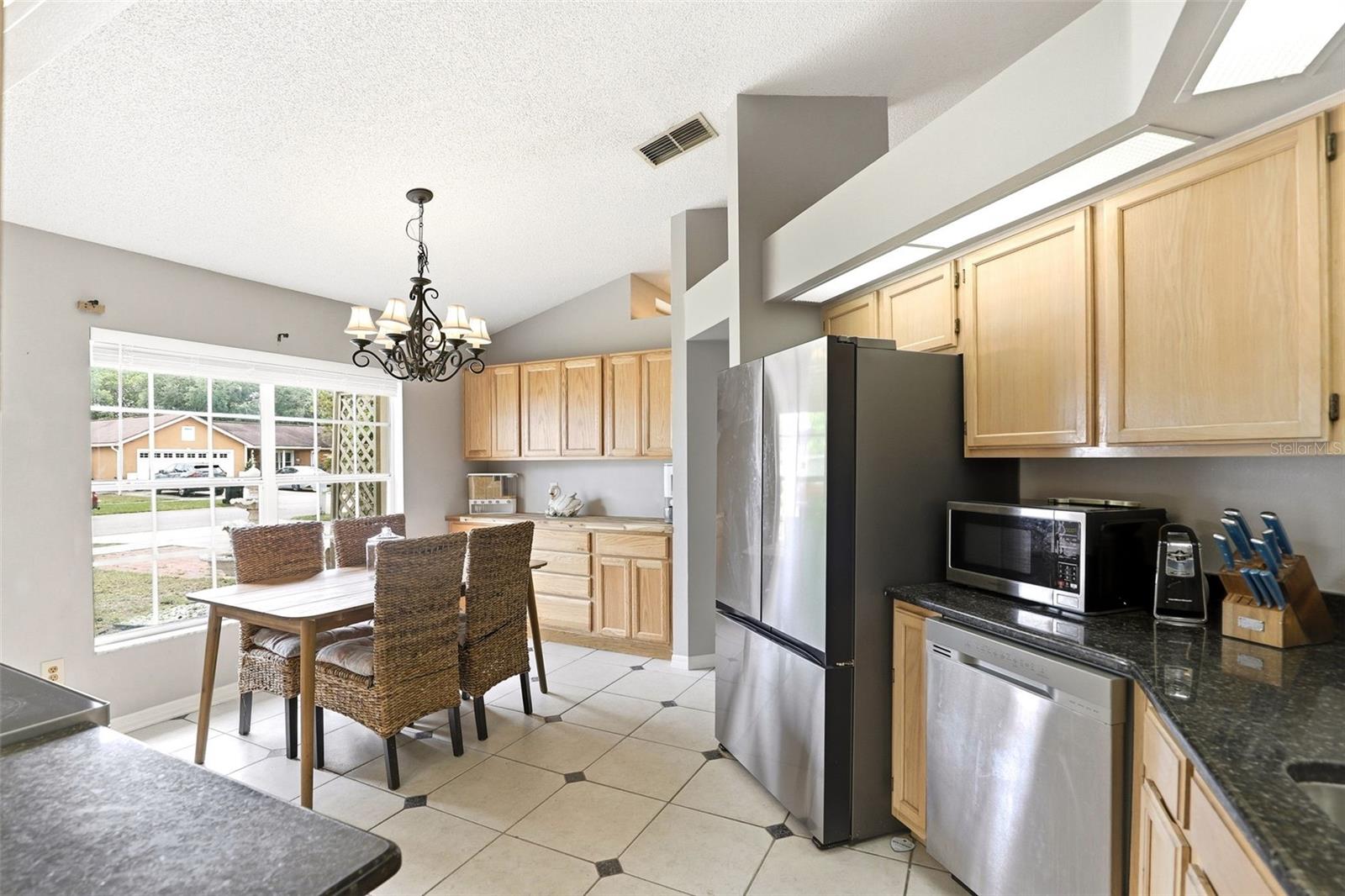 Image 14 of 31 For 14025 Furman Avenue