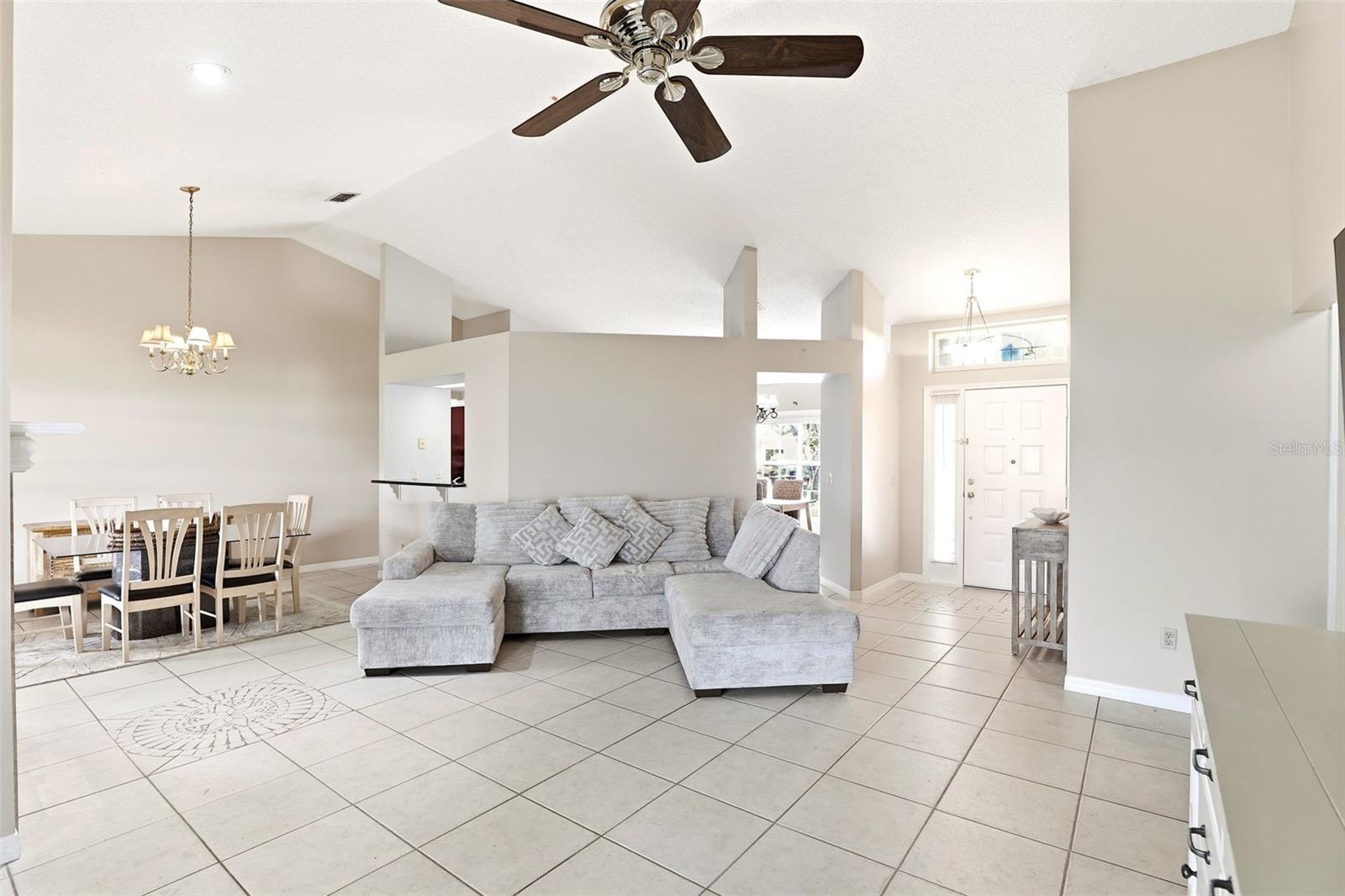 Image 7 of 31 For 14025 Furman Avenue