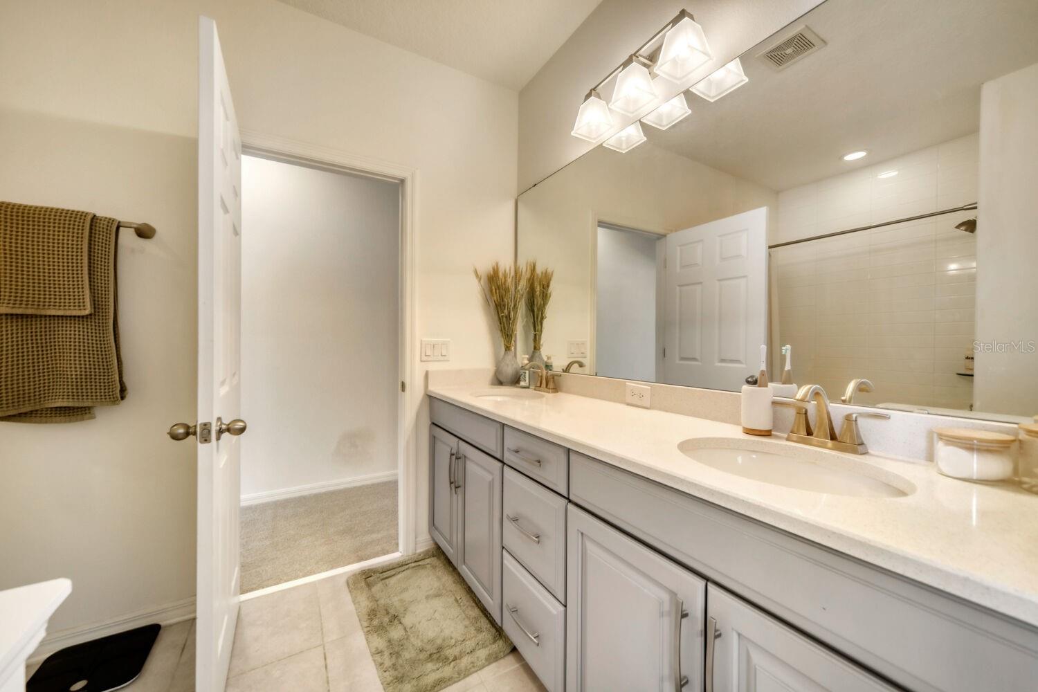 Image 20 of 30 For 17412 Promenade Drive