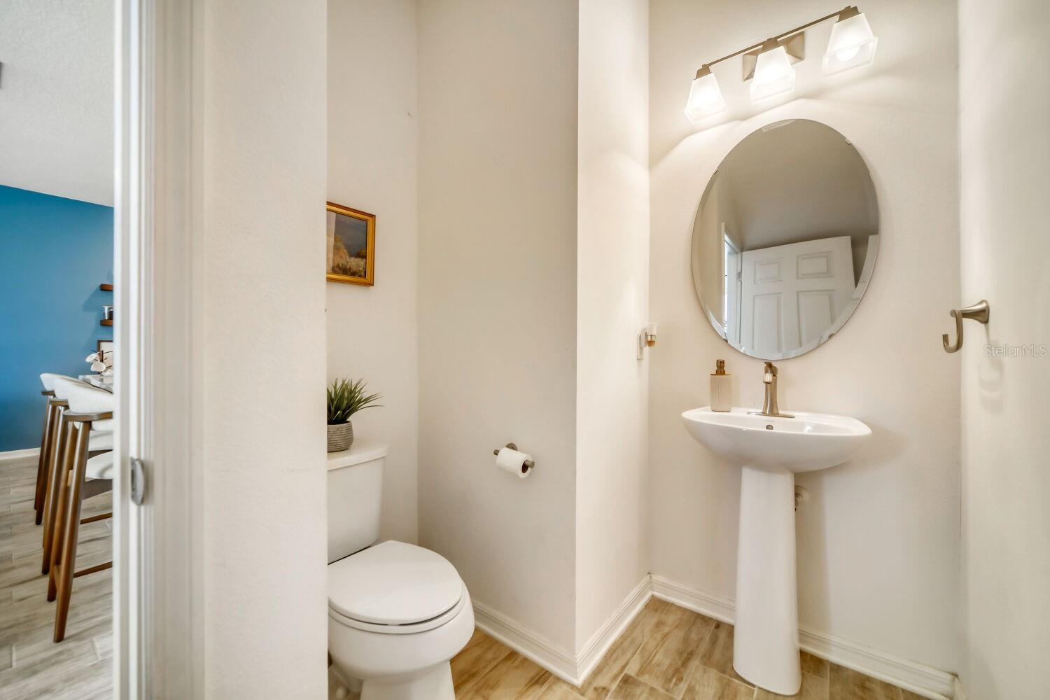 Image 9 of 30 For 17412 Promenade Drive