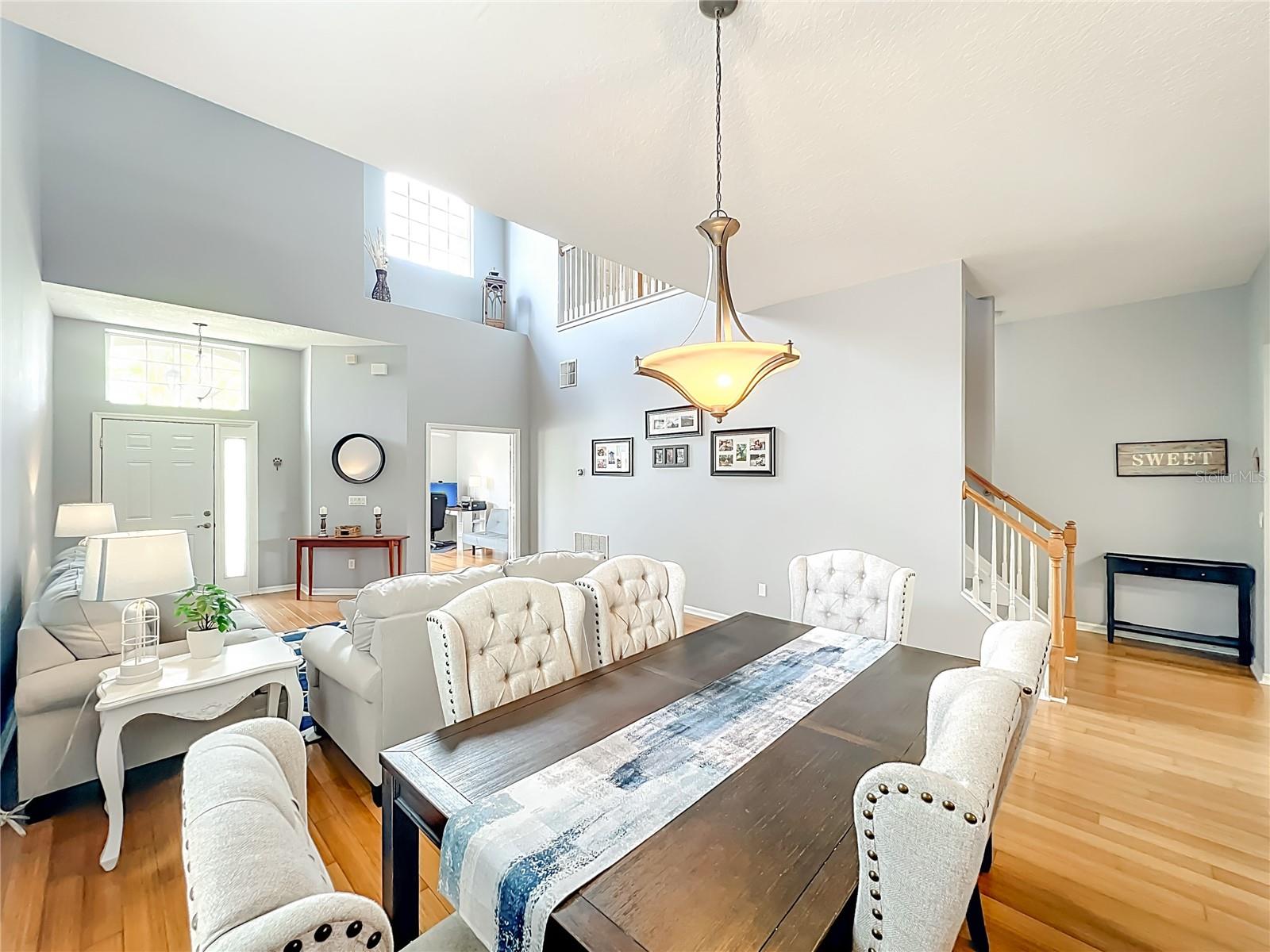 Image 11 of 59 For 949 Pickfair Terrace