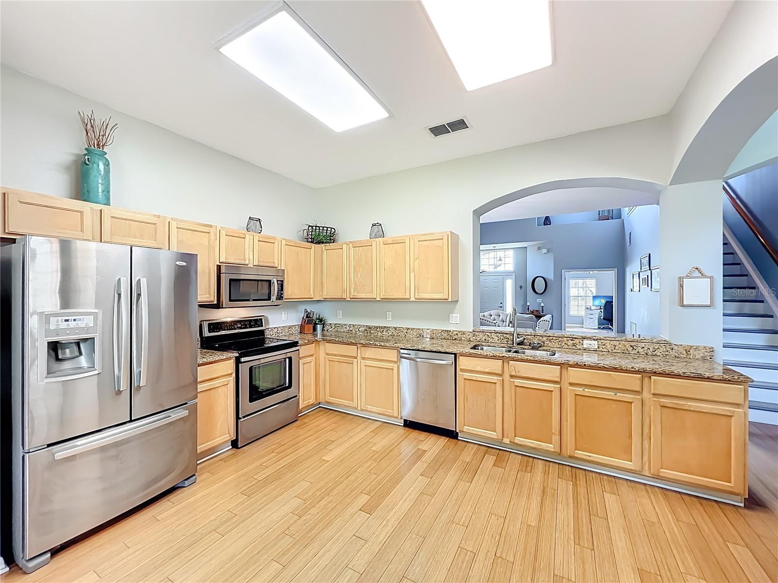 Image 17 of 59 For 949 Pickfair Terrace