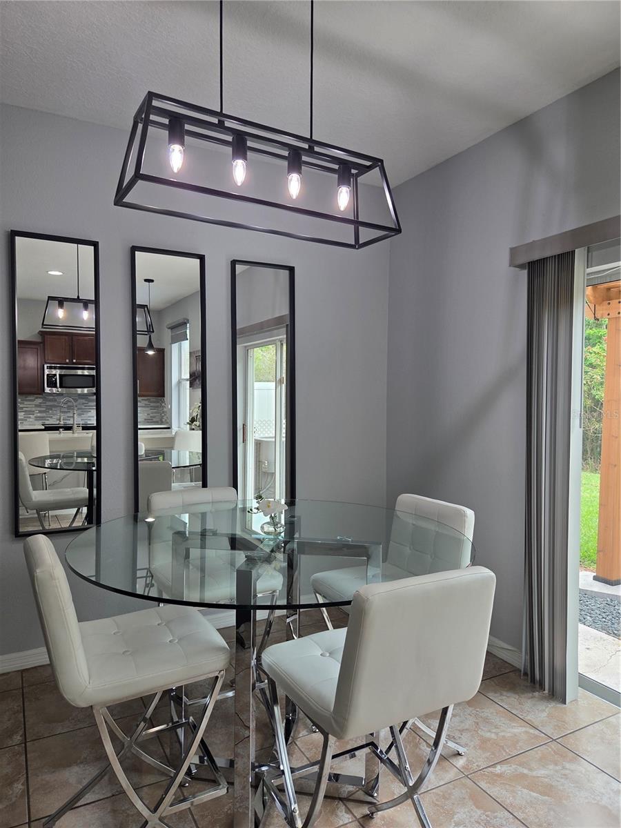 Image 14 of 33 For 10604 Savannah Plantation Court