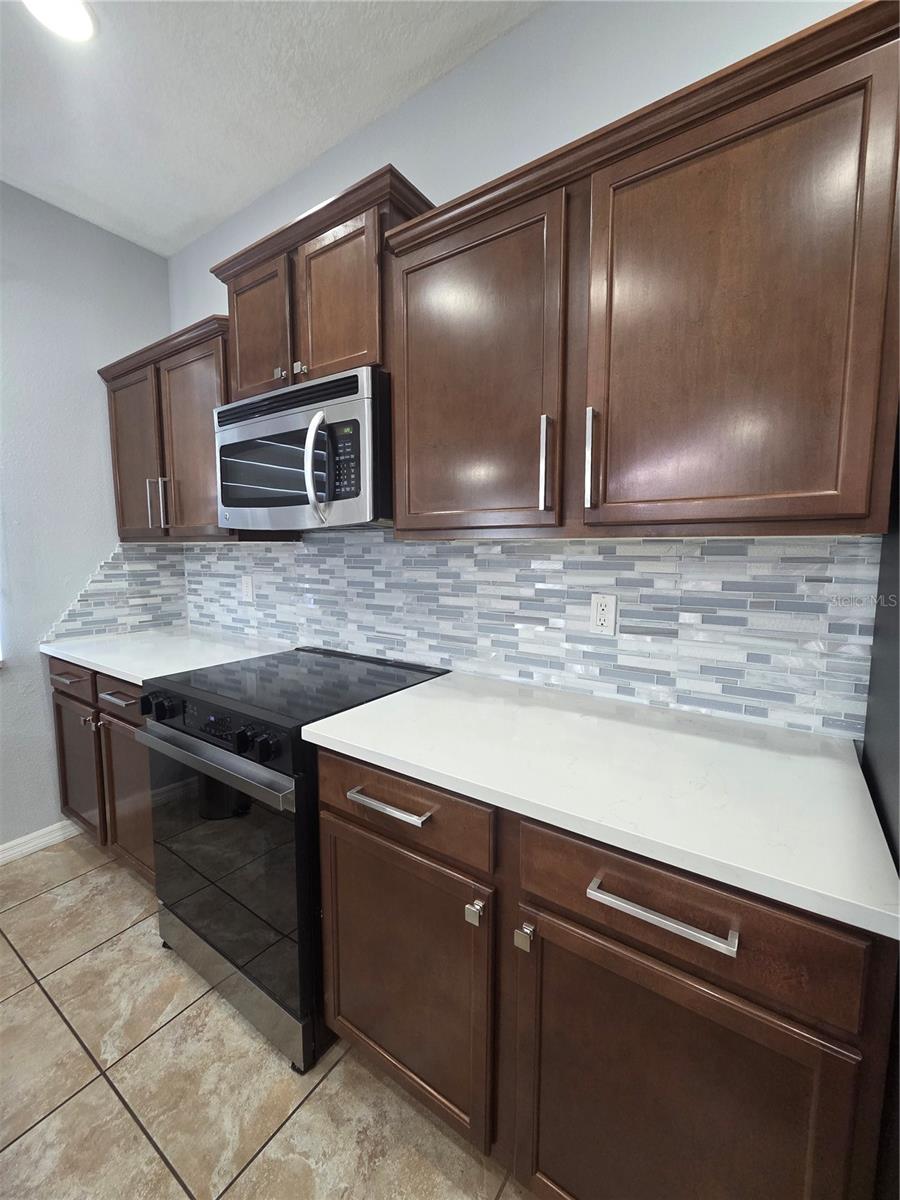 Image 5 of 33 For 10604 Savannah Plantation Court