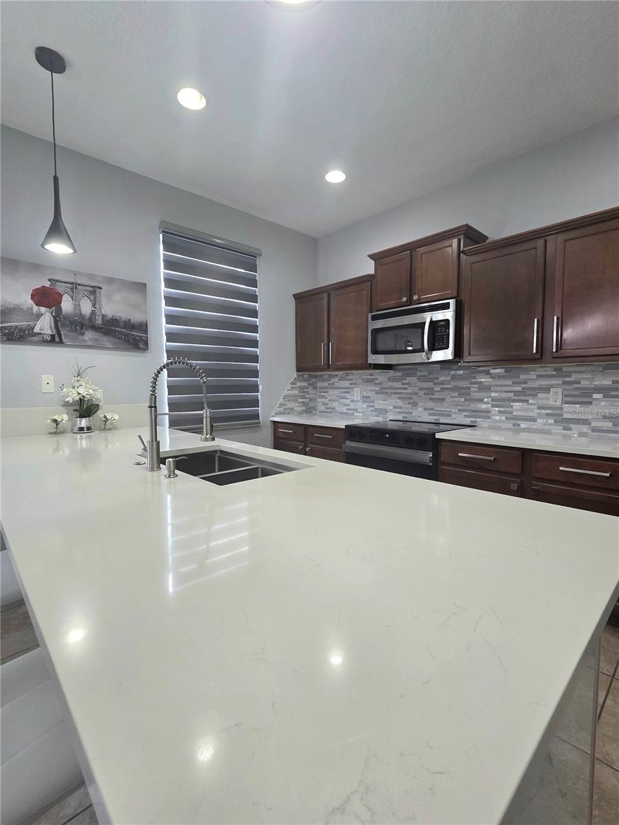 Image 9 of 33 For 10604 Savannah Plantation Court