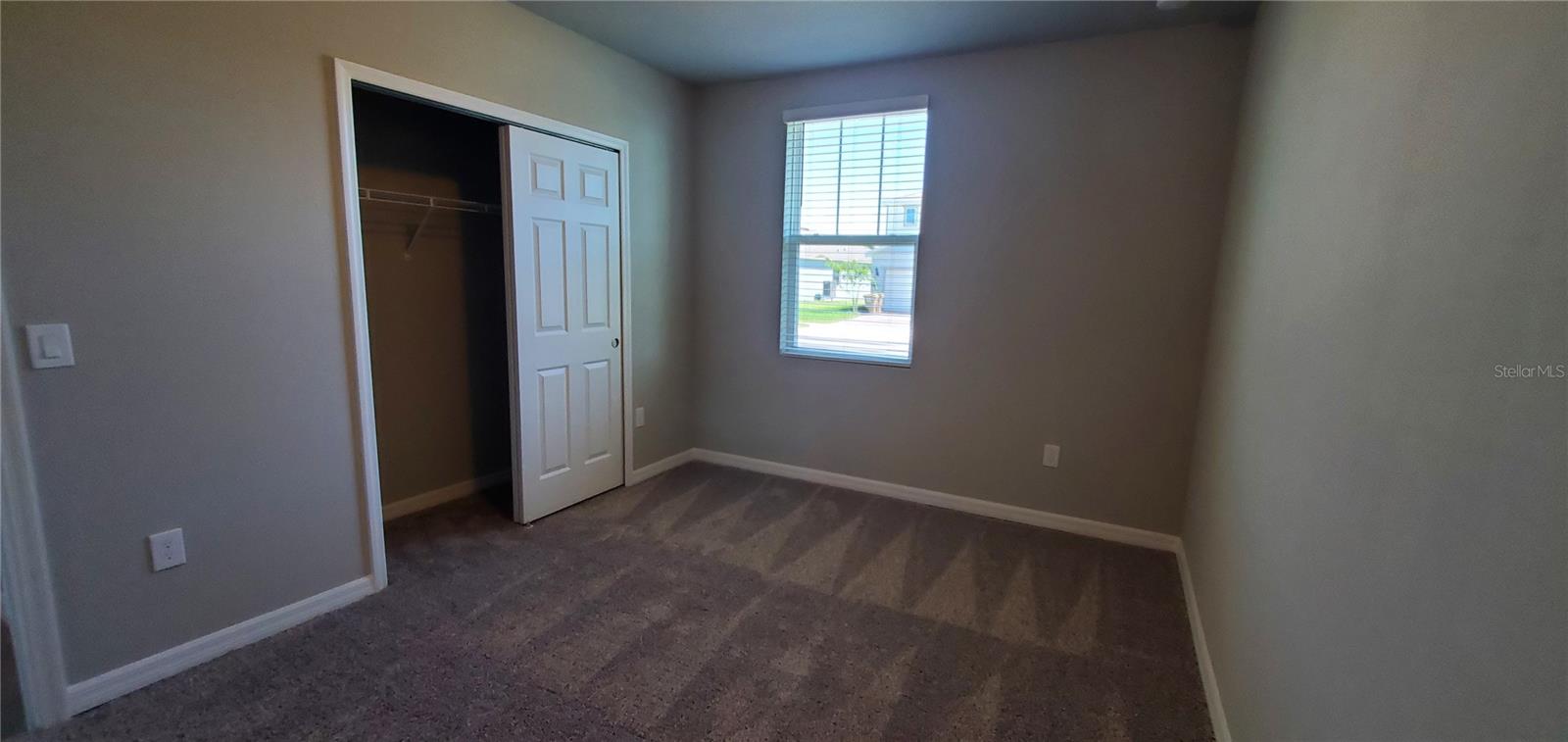 Image 14 of 33 For 17367 Million Lakes Court