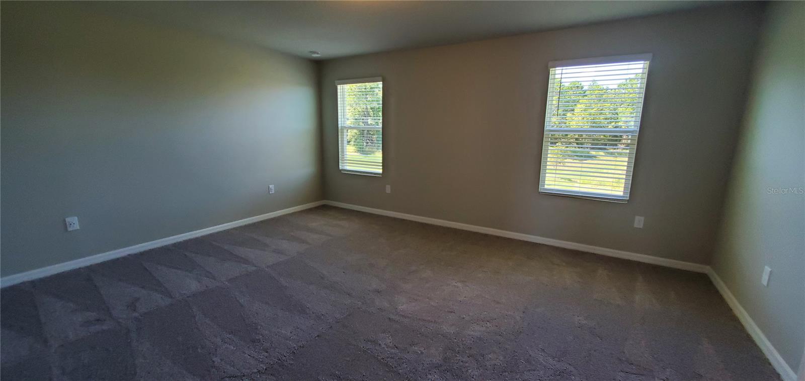 Image 17 of 33 For 17367 Million Lakes Court