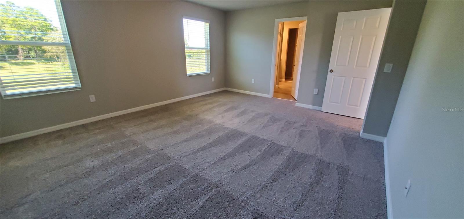 Image 19 of 33 For 17367 Million Lakes Court