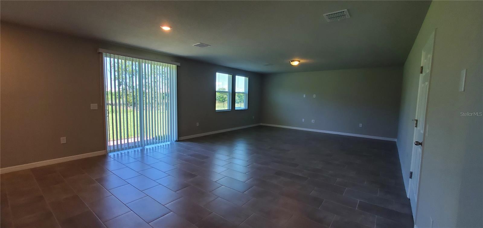 Image 27 of 33 For 17367 Million Lakes Court