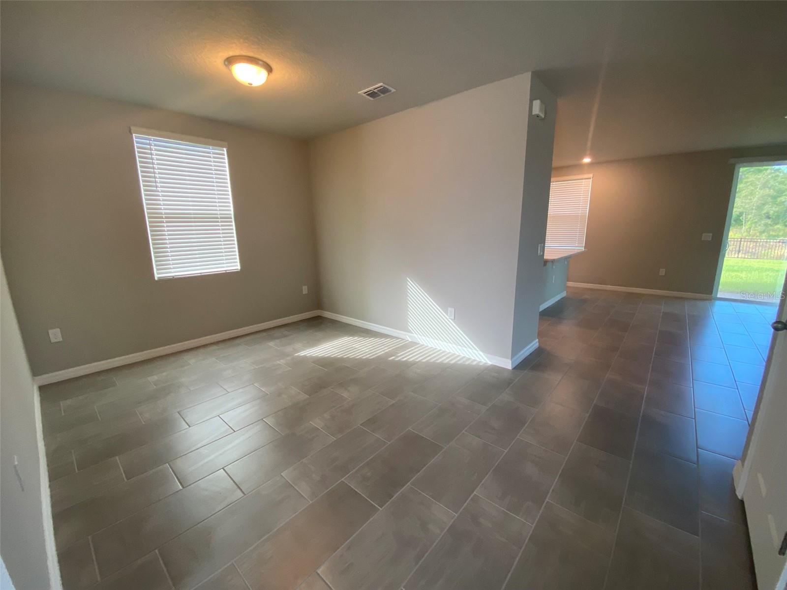 Image 28 of 33 For 17367 Million Lakes Court