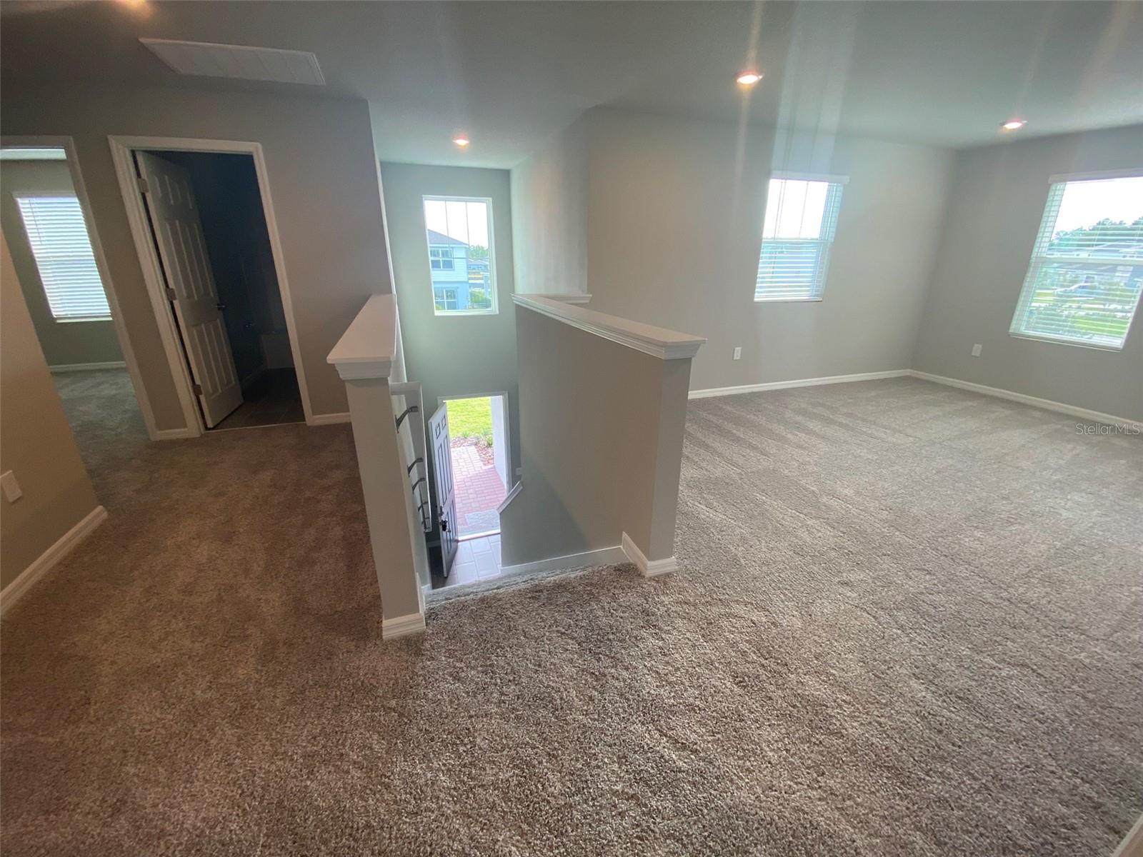 Image 31 of 33 For 17367 Million Lakes Court