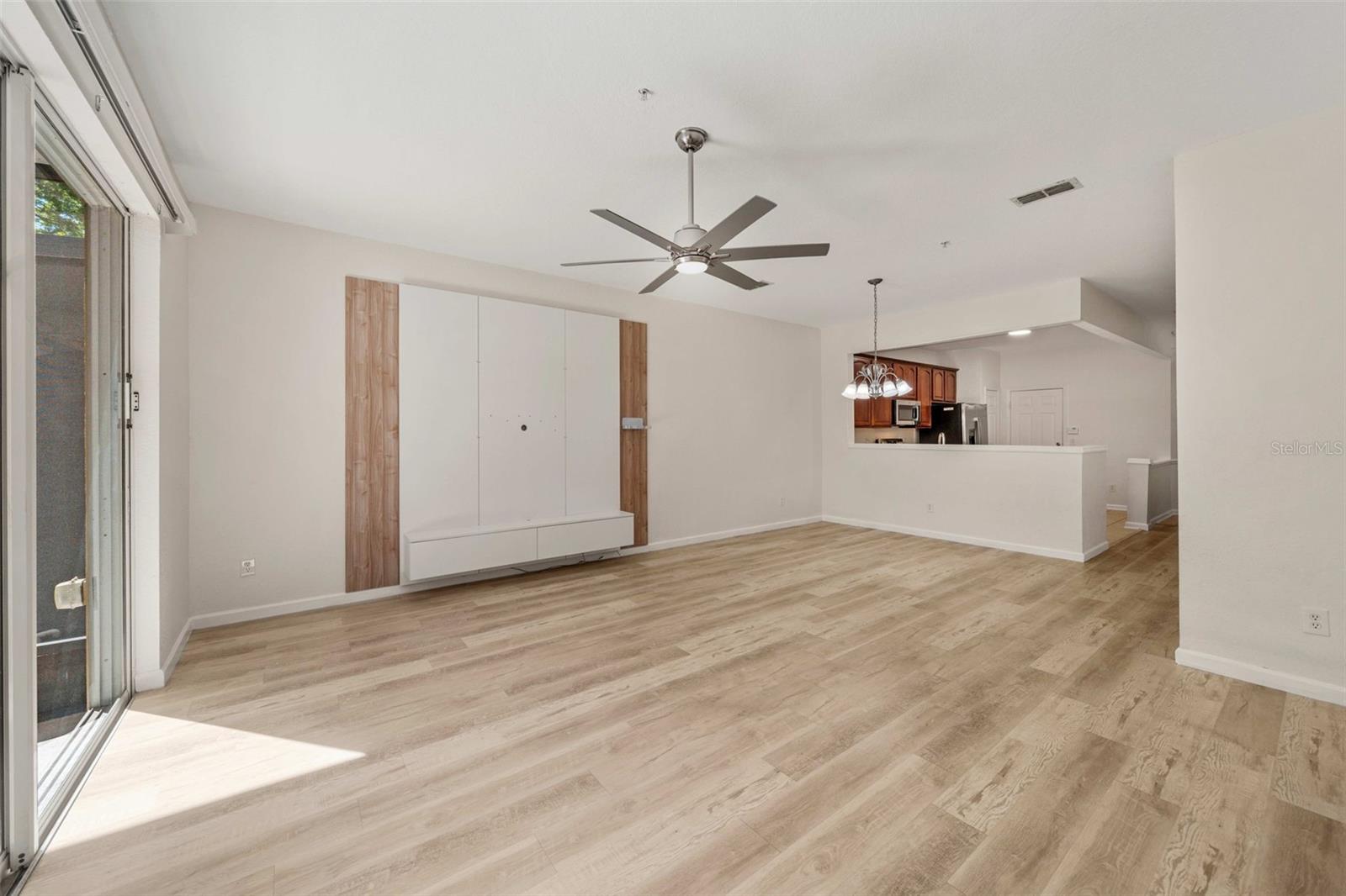 Image 11 of 37 For 2851 Polvadero Lane 105