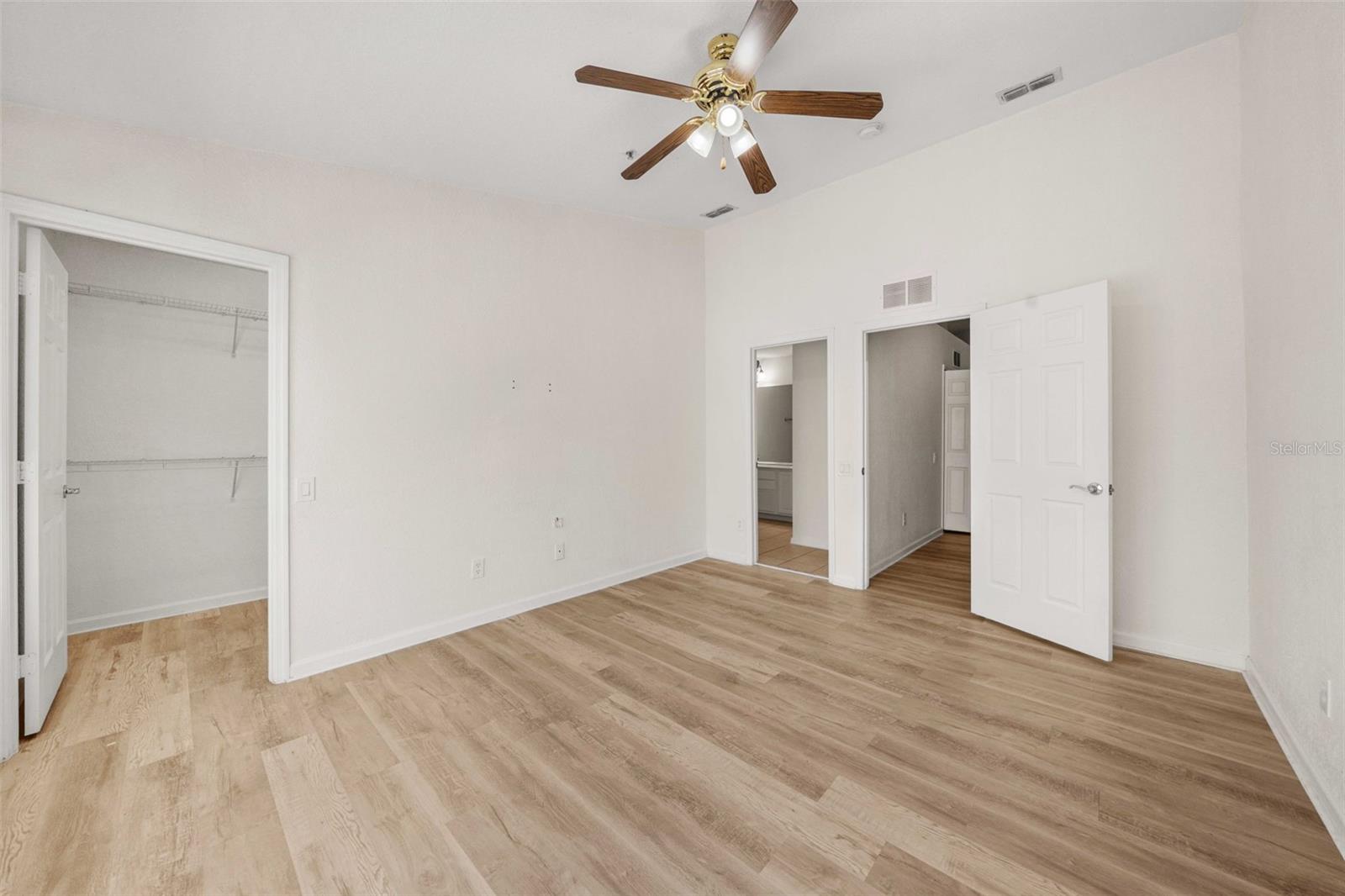 Image 20 of 37 For 2851 Polvadero Lane 105