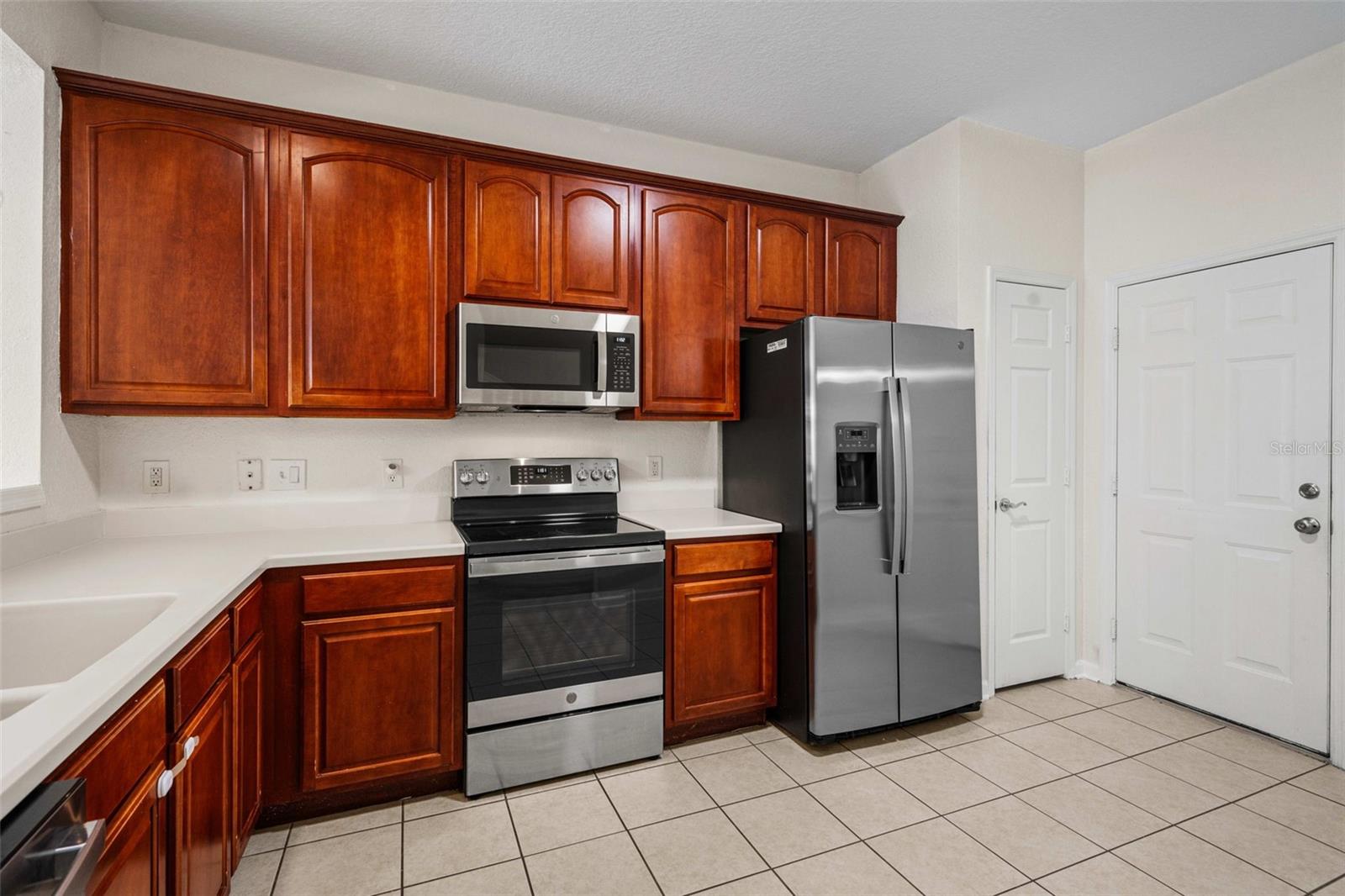 Image 8 of 37 For 2851 Polvadero Lane 105