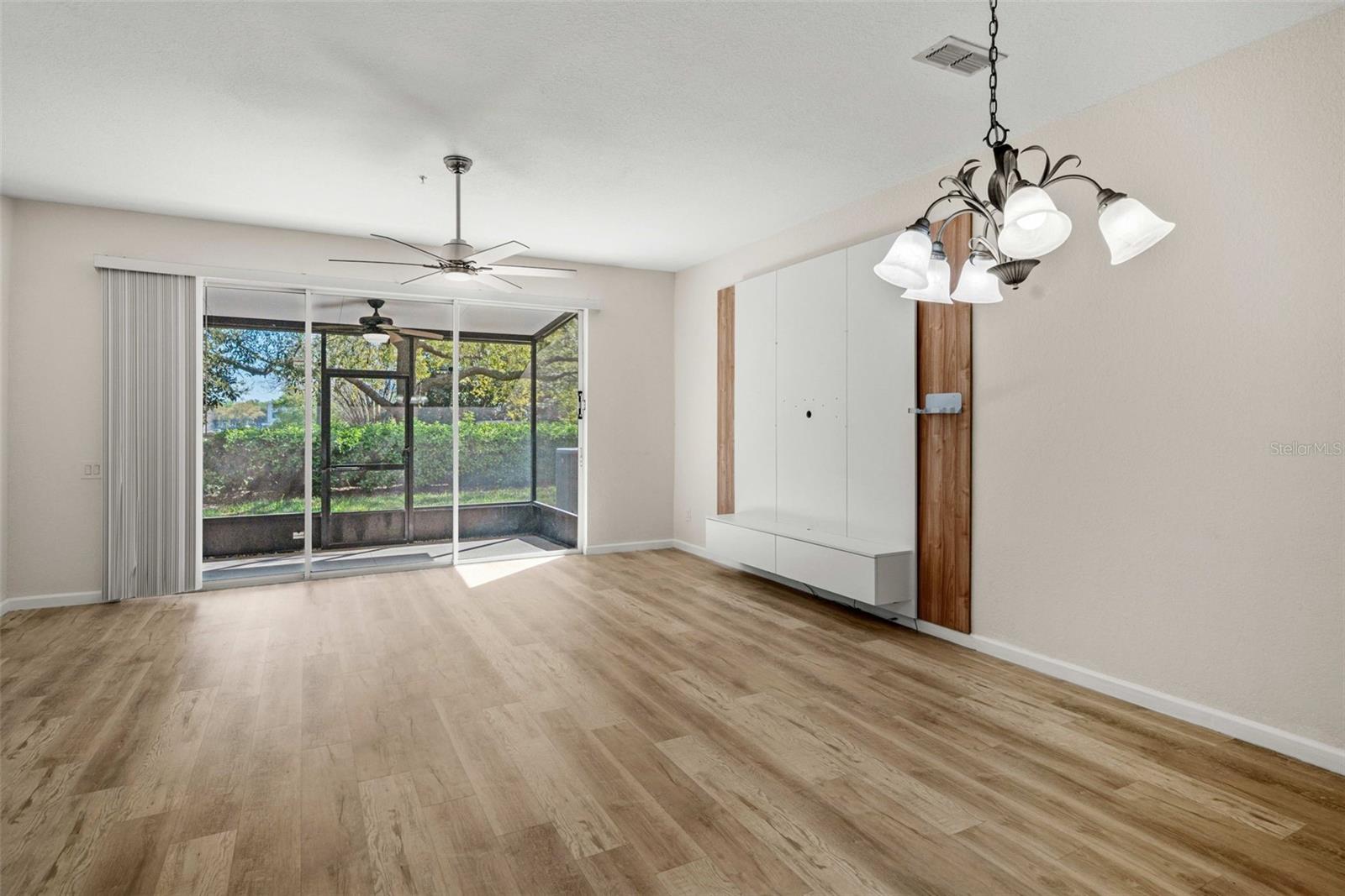 Image 9 of 37 For 2851 Polvadero Lane 105