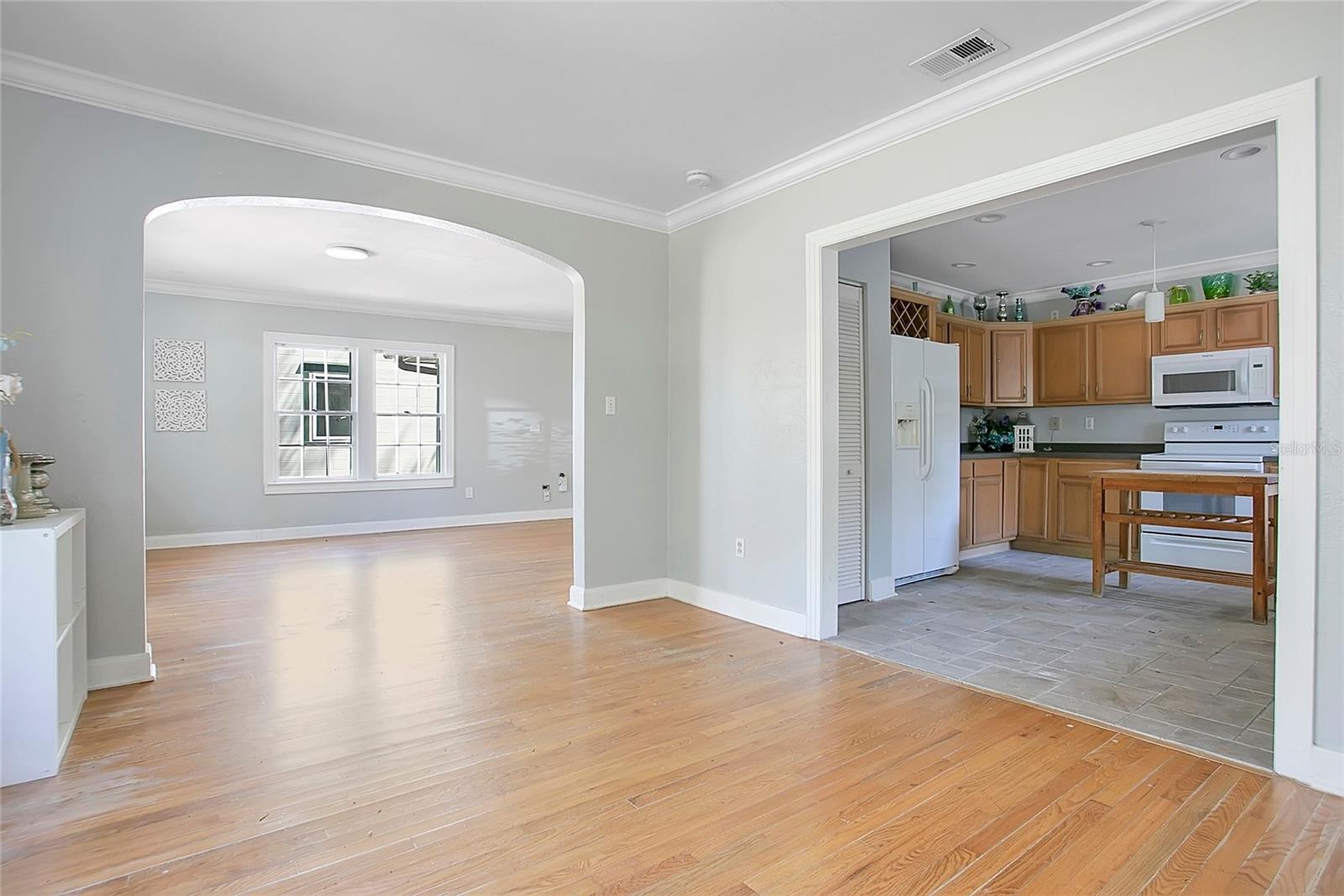 Image 11 of 35 For 1610 Jefferson Street