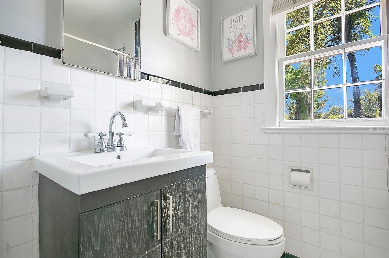 Image 19 of 35 For 1610 Jefferson Street