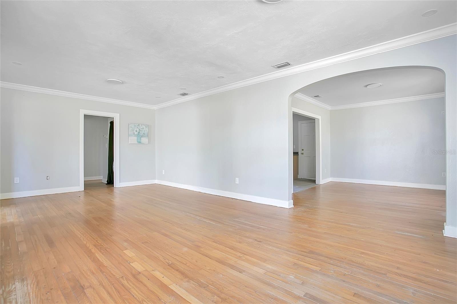 Image 5 of 35 For 1610 Jefferson Street