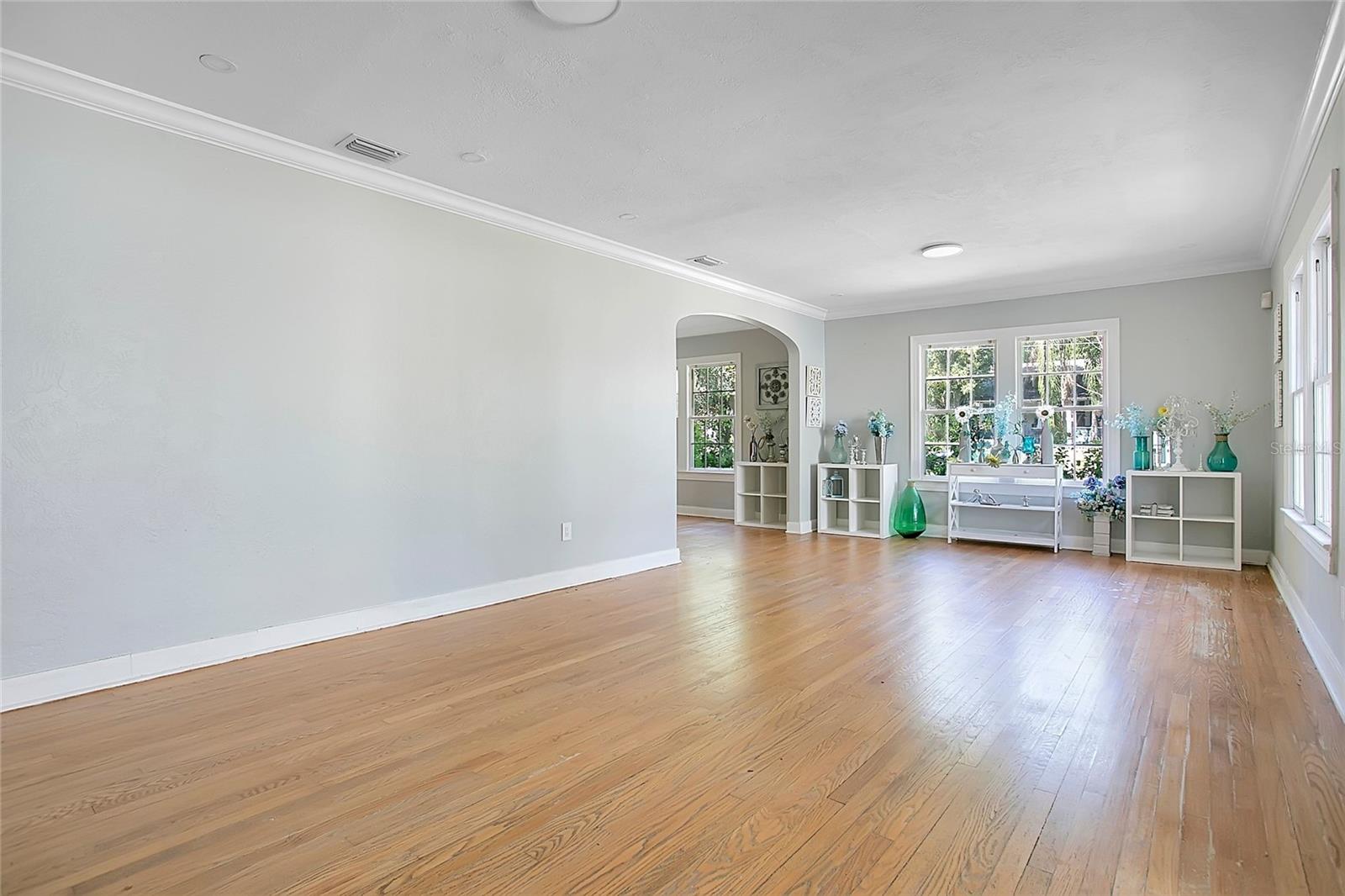 Image 6 of 35 For 1610 Jefferson Street