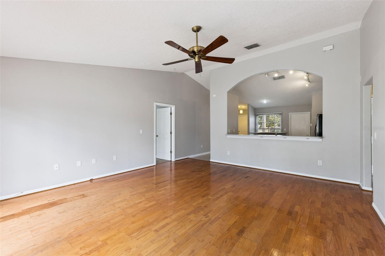 Image 4 of 35 For 2150 Tortoise Shell Drive