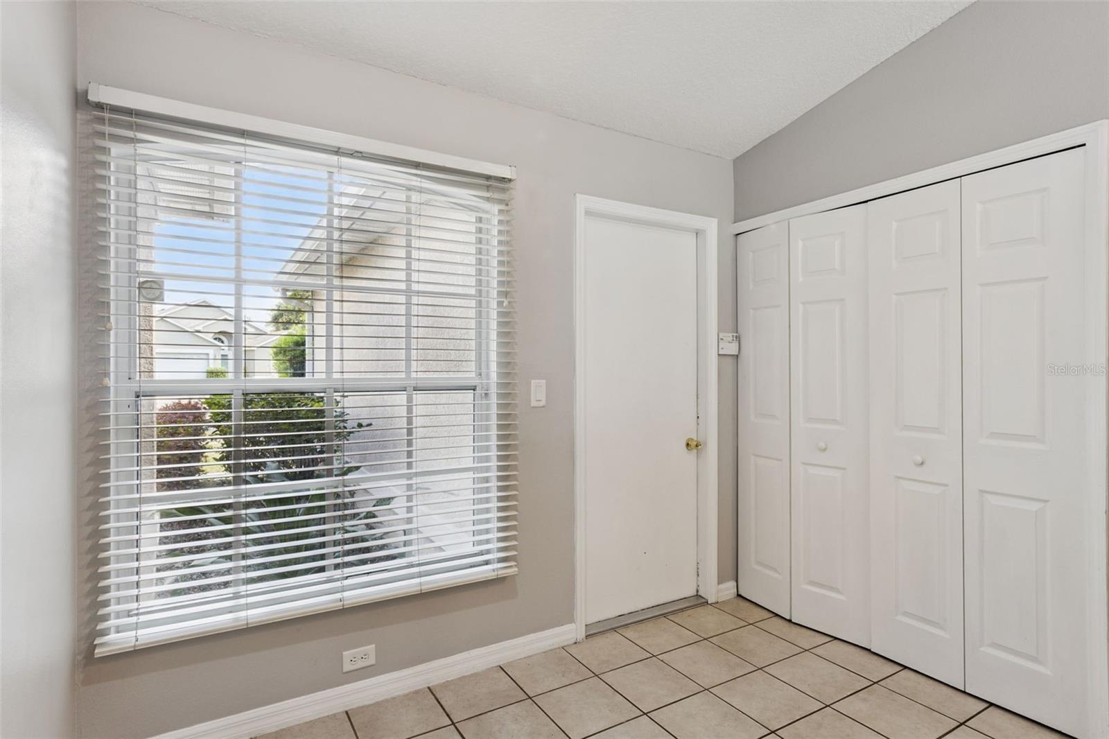 Image 9 of 35 For 2150 Tortoise Shell Drive