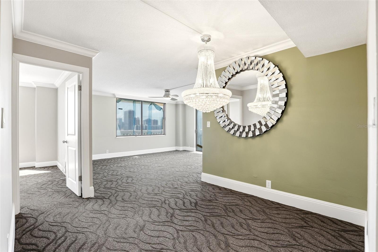 Image 10 of 29 For 400 Colonial Drive 1202