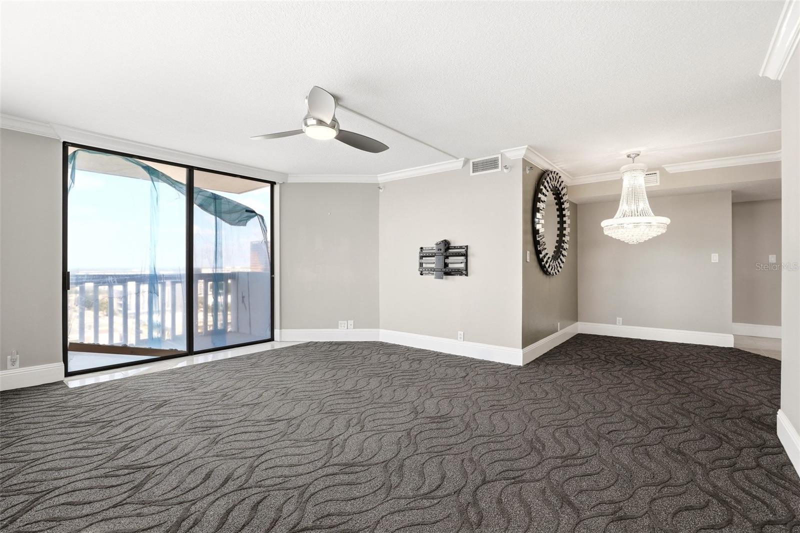 Image 13 of 29 For 400 Colonial Drive 1202