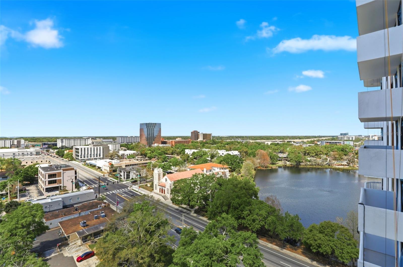 Image 26 of 29 For 400 Colonial Drive 1202