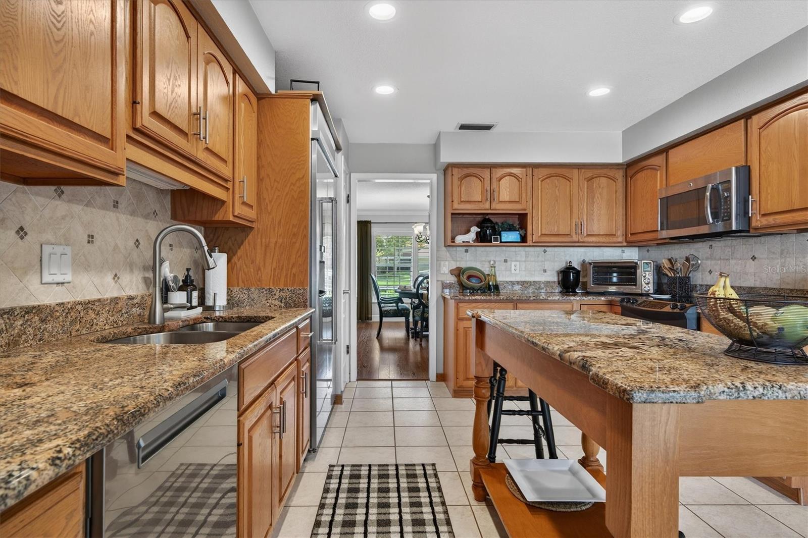 Image 16 of 63 For 4510 Lake Gem Circle