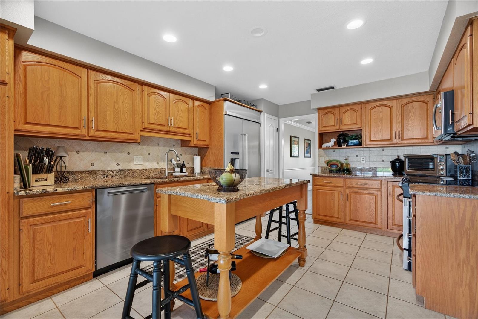 Image 17 of 63 For 4510 Lake Gem Circle