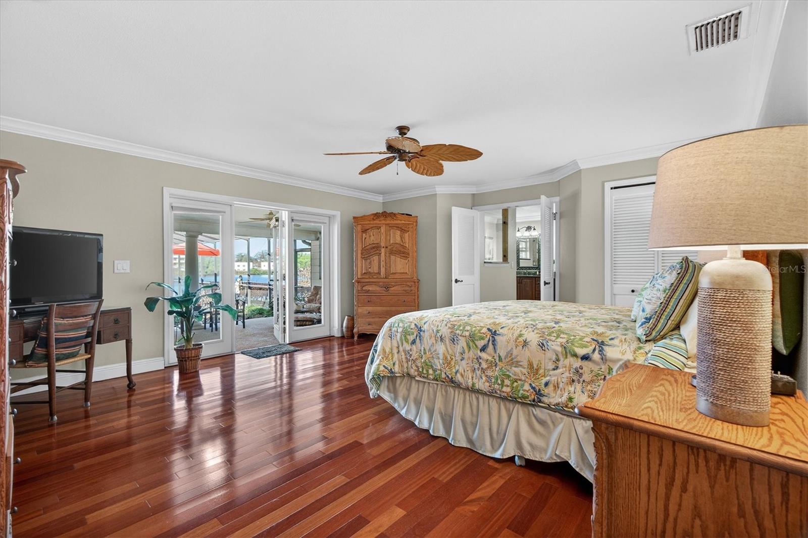 Image 24 of 63 For 4510 Lake Gem Circle