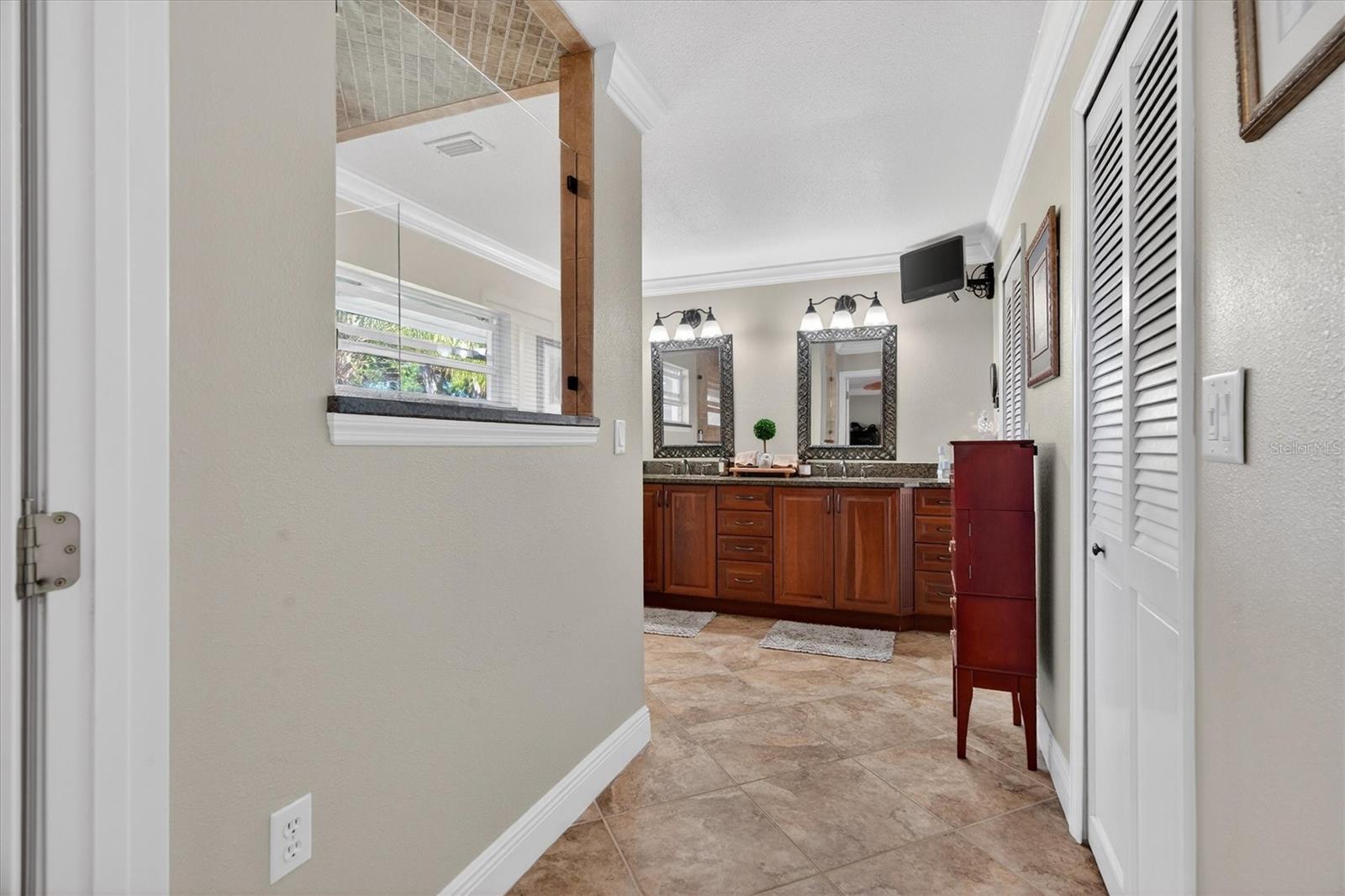 Image 26 of 63 For 4510 Lake Gem Circle