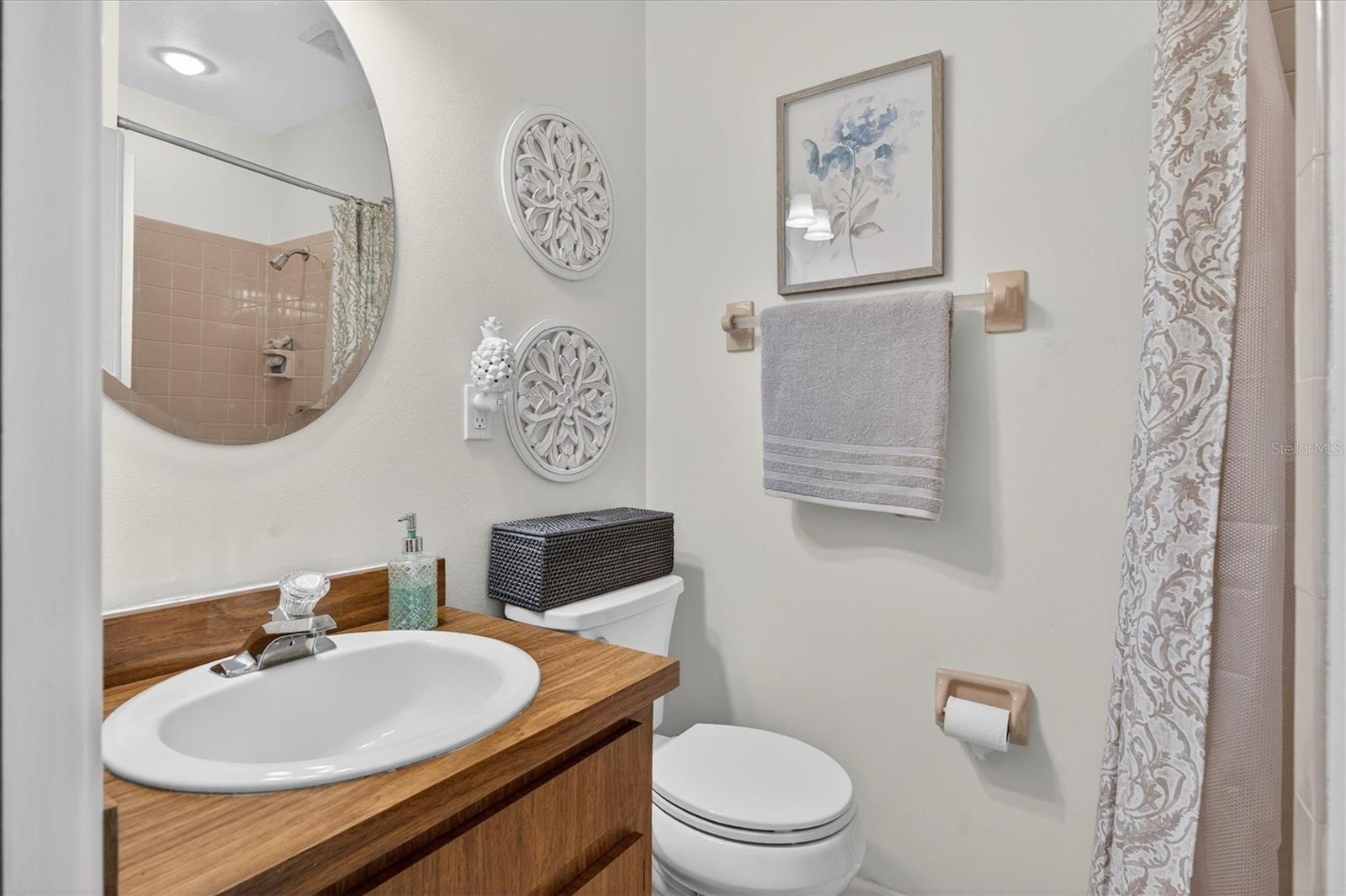 Image 36 of 63 For 4510 Lake Gem Circle