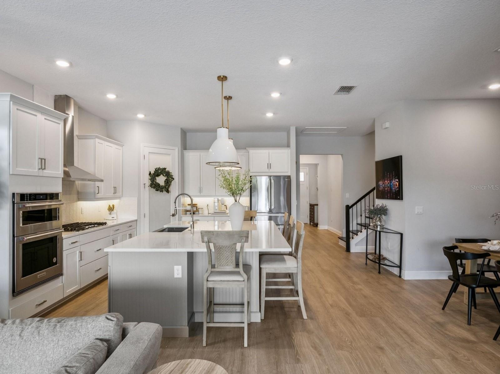 Image 11 of 94 For 16132 Volterra Point