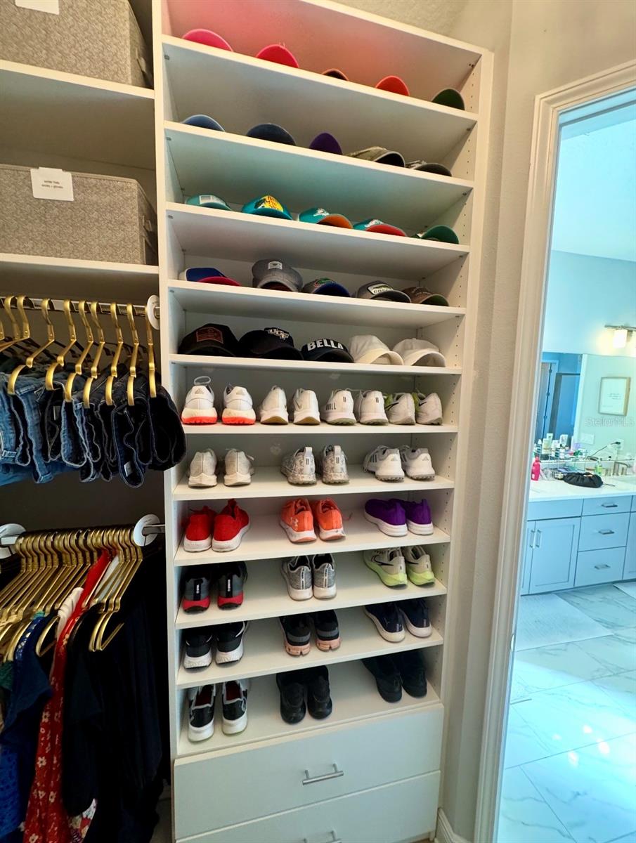 Image 22 of 94 For 16132 Volterra Point