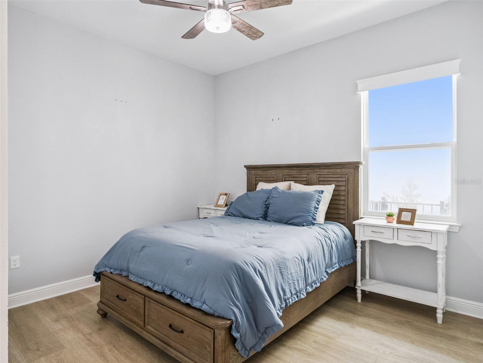 Image 27 of 94 For 16132 Volterra Point