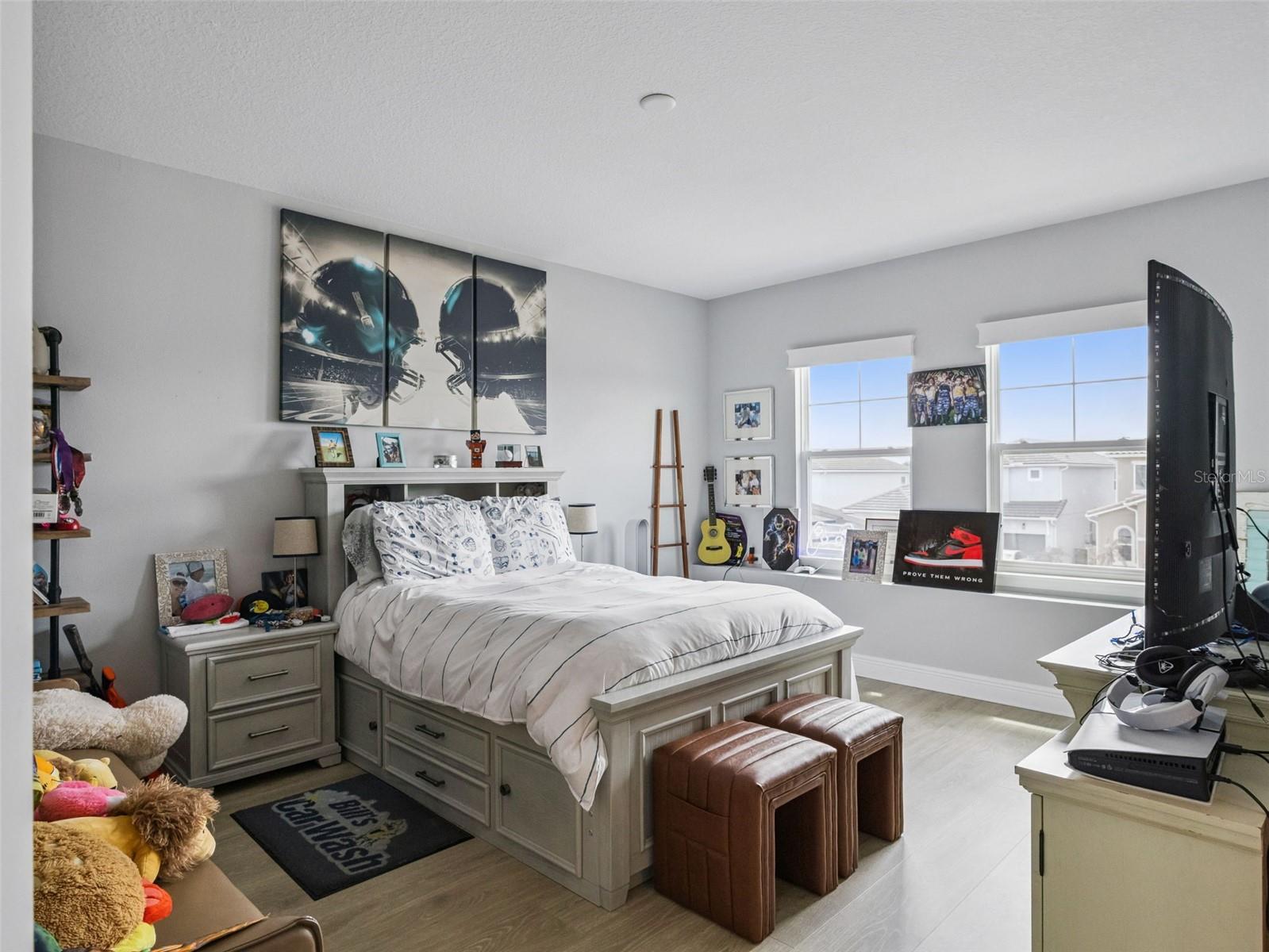 Image 33 of 94 For 16132 Volterra Point